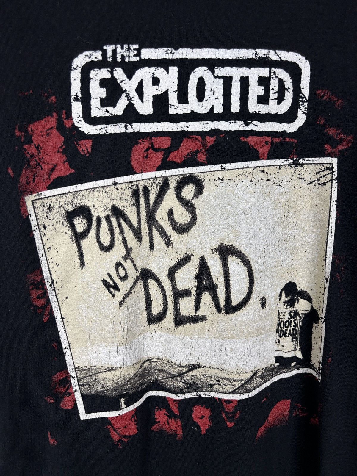 Band Tees 00s Vintage The Exploited Punks Not Dead Band T-Shirt Size US M / EU 48-50 / 2 - 2 Thumbnail