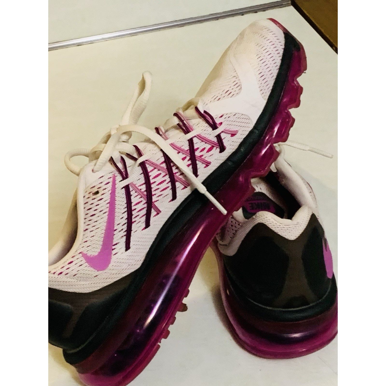 Nike Nike Air Max 2015 Running White and Purple 698903-160 Size 9 Size US 9 / IT 39 - 5 Thumbnail