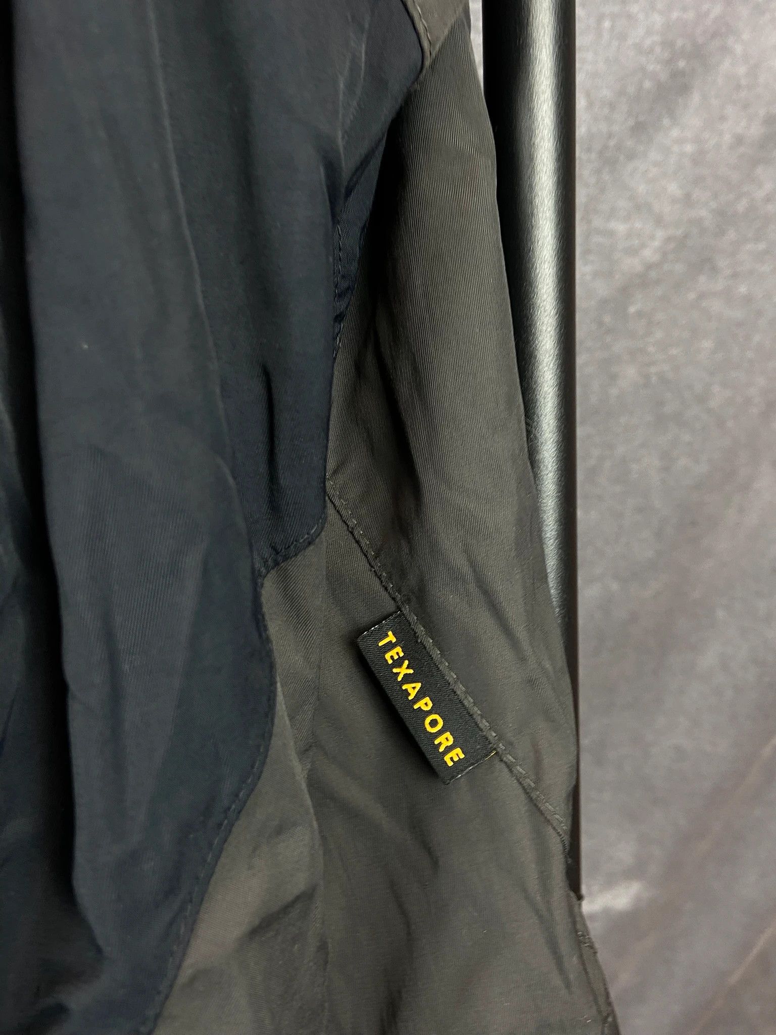 Jack Wolfskin Jack Wolfskin Windbreaker Grey Outdoor Hiking Shell Jacket Size US S / EU 44-46 / 1 - 3 Thumbnail