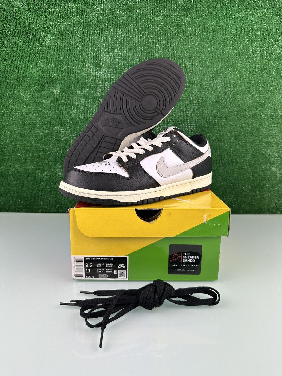 Nike SB Nike SB Dunk Low x HUF San Francisco Size 9.5 Size US 9.5 / EU 42-43 - 1 Thumbnail