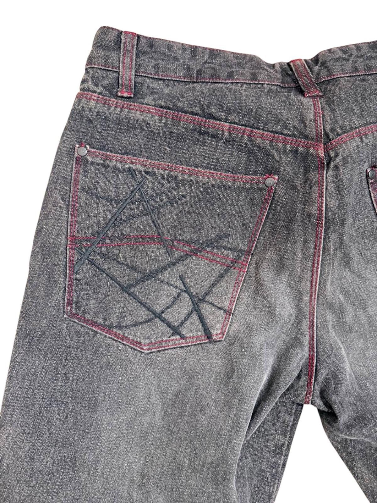 Armani Exchange Armani Exchange Men’s Scribble Jeans – Black – Size 31 Size US 31 - 7 Thumbnail