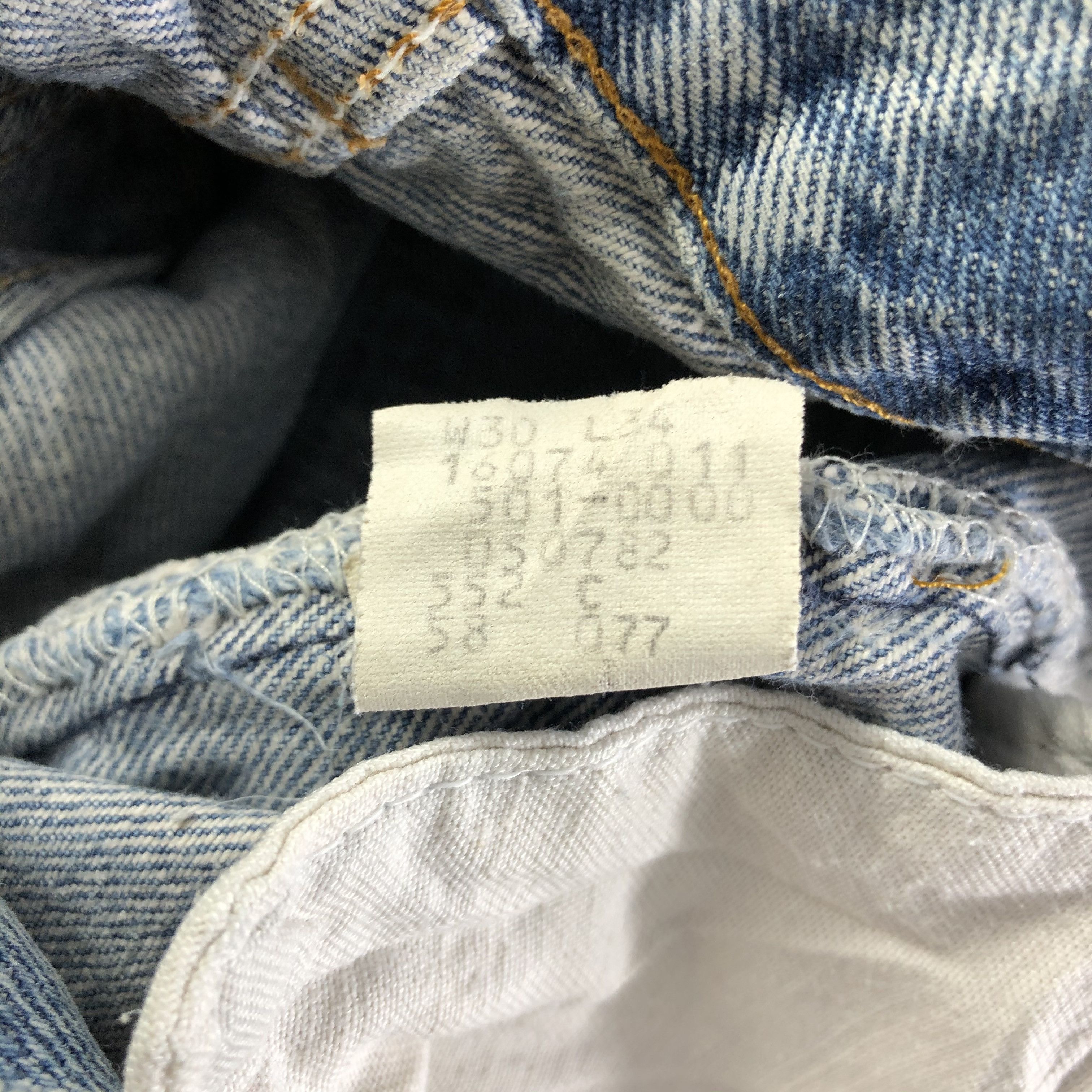 Levi's 90s Vintage Blue Wash Levis 501 Jeans-J3606 Size US 28 / EU 44 - 16 Thumbnail