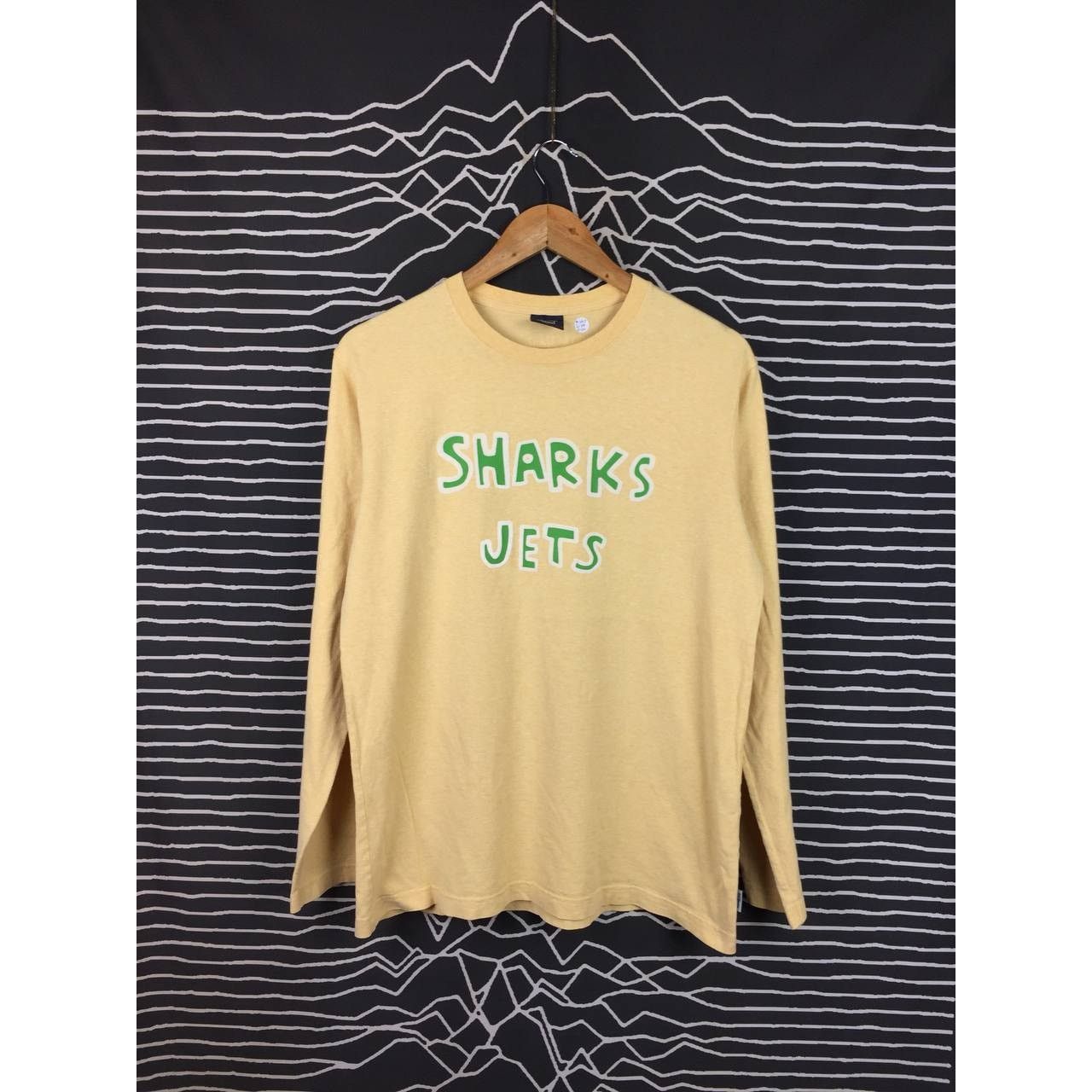 Keith Haring × Uniqlo Vtg Keith Haring Sharks Jets Uniqlo Longsleeve Tee Size US L / EU 52-54 / 3 - 2 Thumbnail