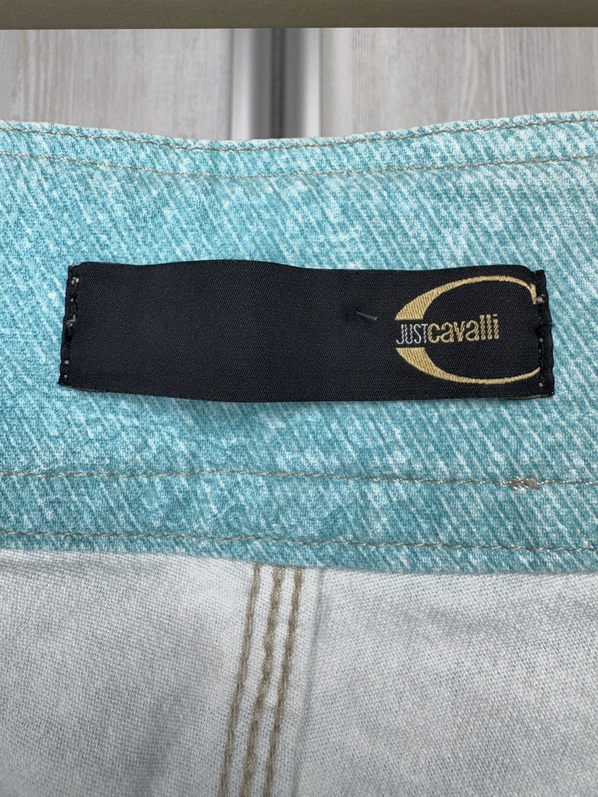 Just Cavalli Just Cavalli blue pattern patchwork half pants capri shorts Size 28" / US 6 / IT 42 - 10 Thumbnail