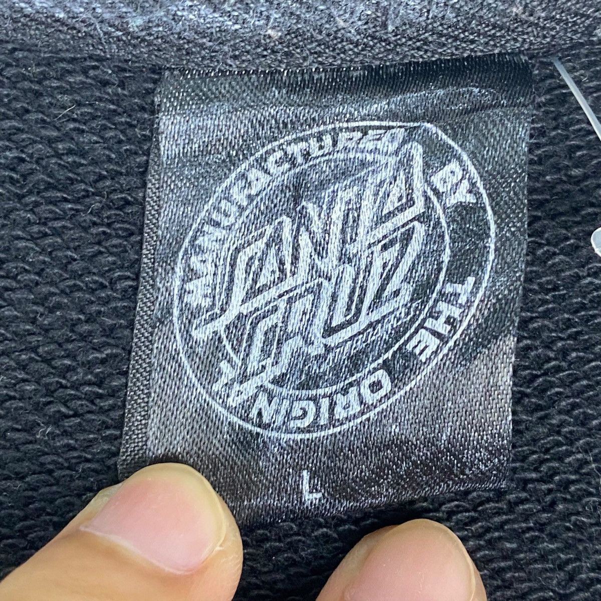 Vintage Vintage Santa Cruz Skateboard Hoodie Back Hit Black Size L Size US L / EU 52-54 / 3 - 10 Thumbnail