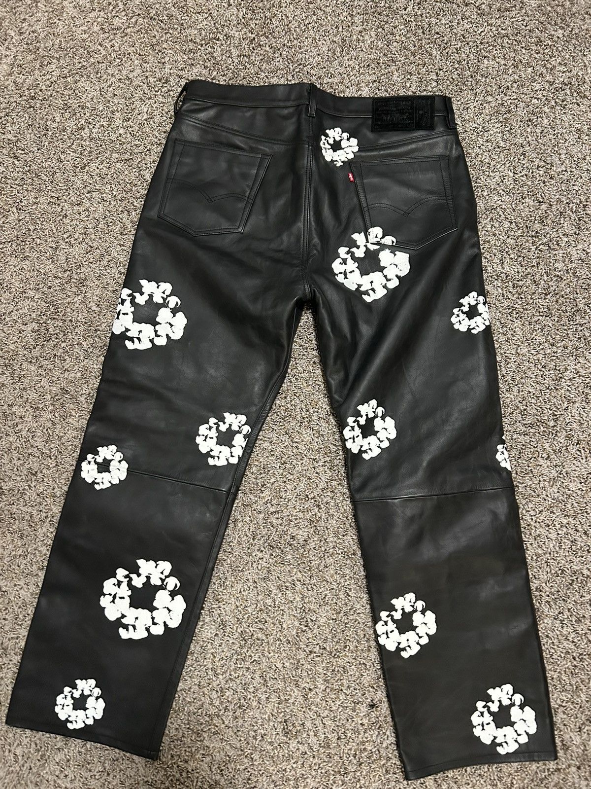 DENIM TEARS × Levi's Denim Tears x Levi's Leather Cotton Wreath Jeans Size US 40 / EU 56 - 3 Thumbnail