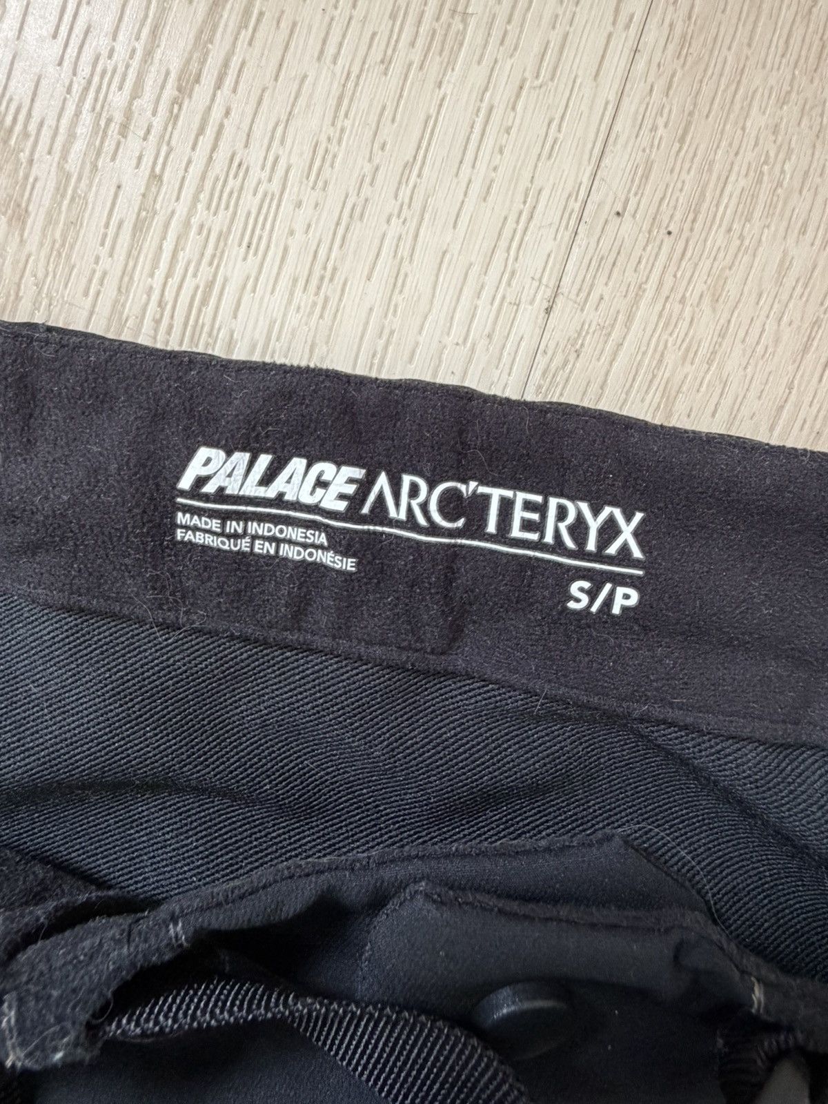 Arc'teryx × Palace Palace Arcteryx Gamma AR pant Size Small RARE Size US 31 - 4 Thumbnail
