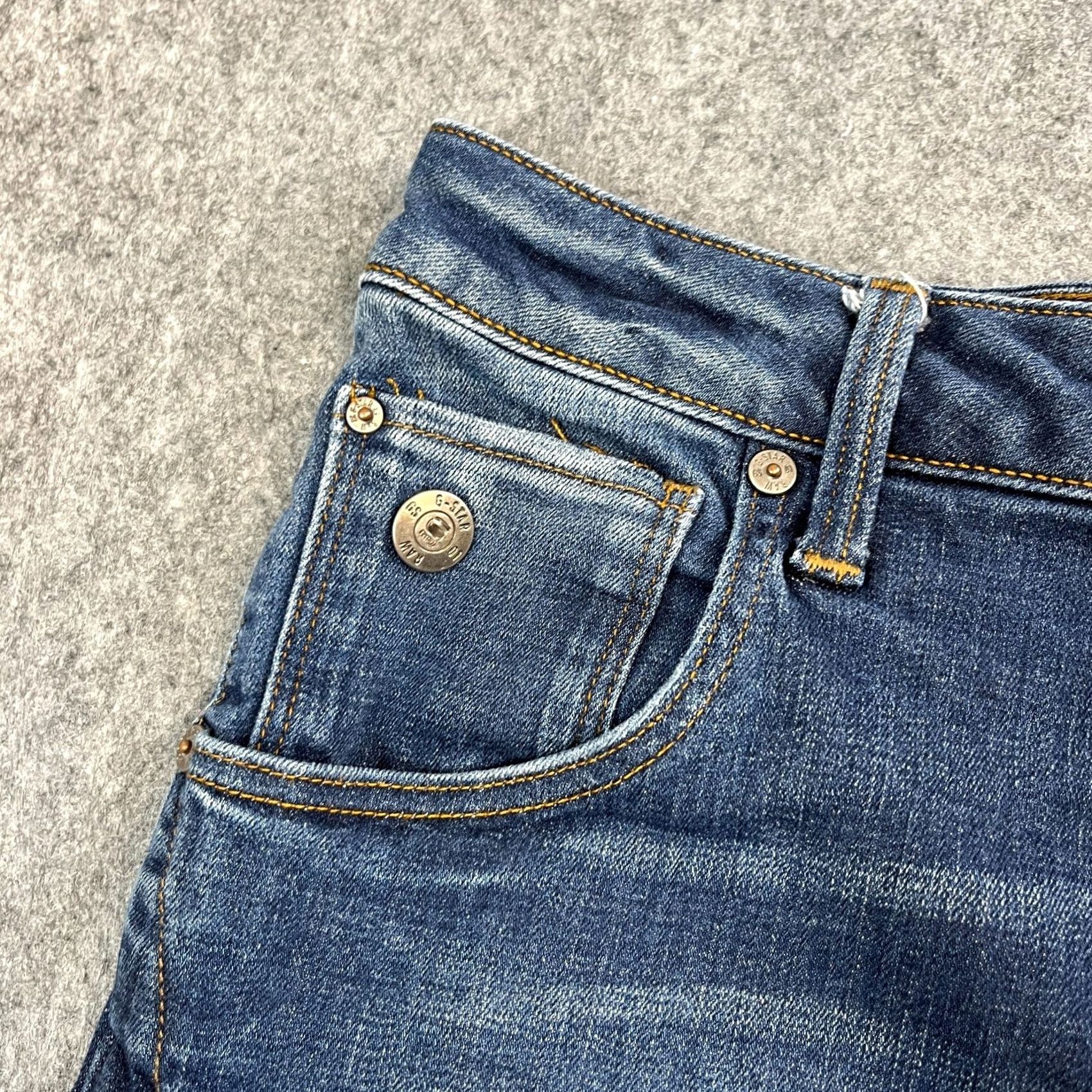G-Star G-Star Arc Jeans Slim Tapered ARC Fit 31 32 Medium Wash Blue Stretch Denim Men Jeans Ordinary 5-Pocket Design Regular} Size US 31 - 7 Thumbnail