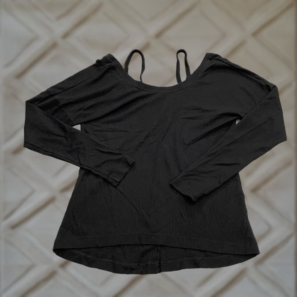 Vintage Zella Blouse Women Medium Black Cold Shoulder Knit Long Sleeve Casual Top Size M / US 6-8 / IT 42-44 - 1 Thumbnail