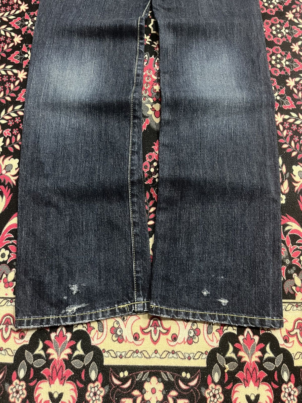 Levi's × Vetements Vintage Levi’s Dark Blue Faded Washed Distress Tapered Jeans Size US 28 / EU 44 - 11 Thumbnail