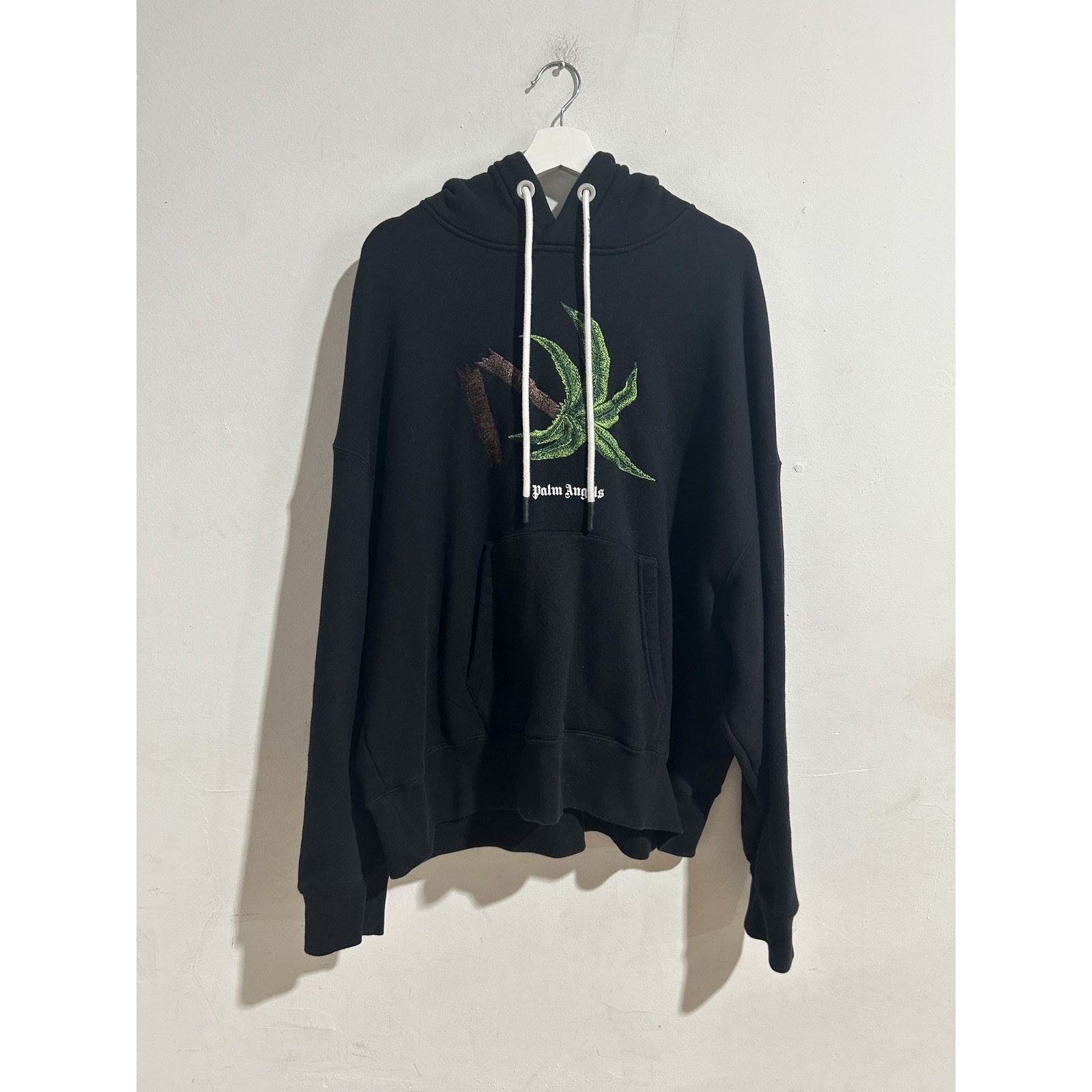 Palm Angels PALM ANGELS BROKEN PALM BLACK HOODIE SIZE XL PREOWNED Size US XL / EU 56 / 4 - 1 Thumbnail