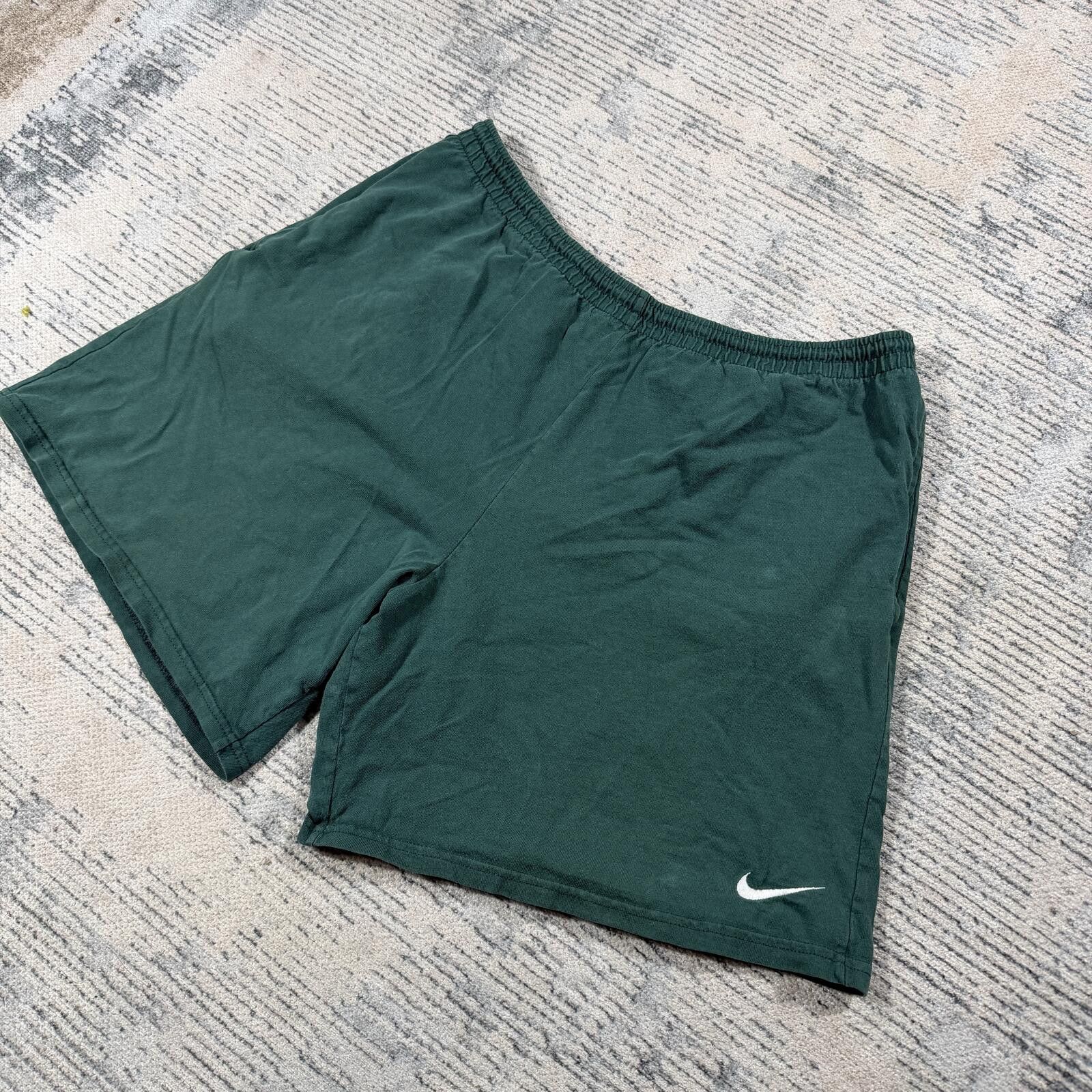 Nike Vintage 90s Nike Shorts Green Track Size US 36 / EU 52 - 2 Thumbnail