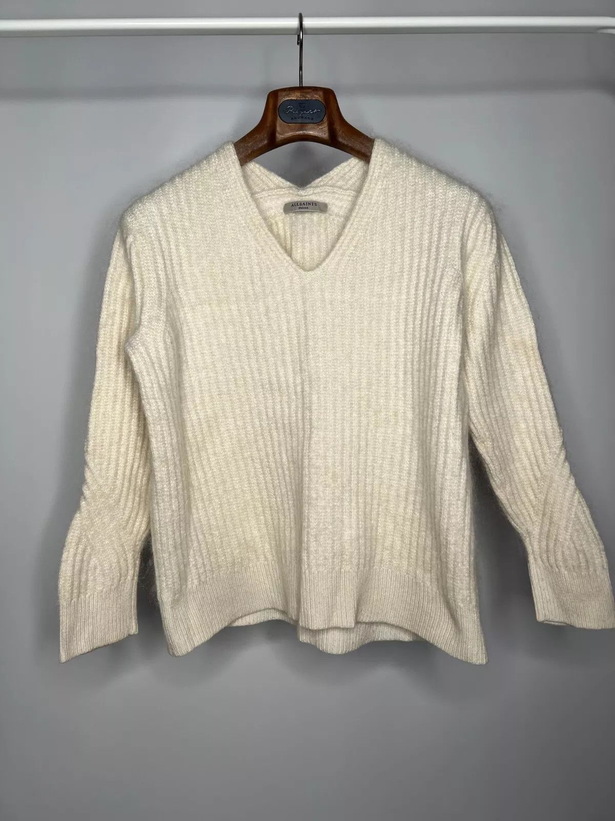 Allsaints Allsaints Ade V-Neck Women's Beige Knit Jumper Sweater Size S / US 4 / IT 40 - 1 Thumbnail