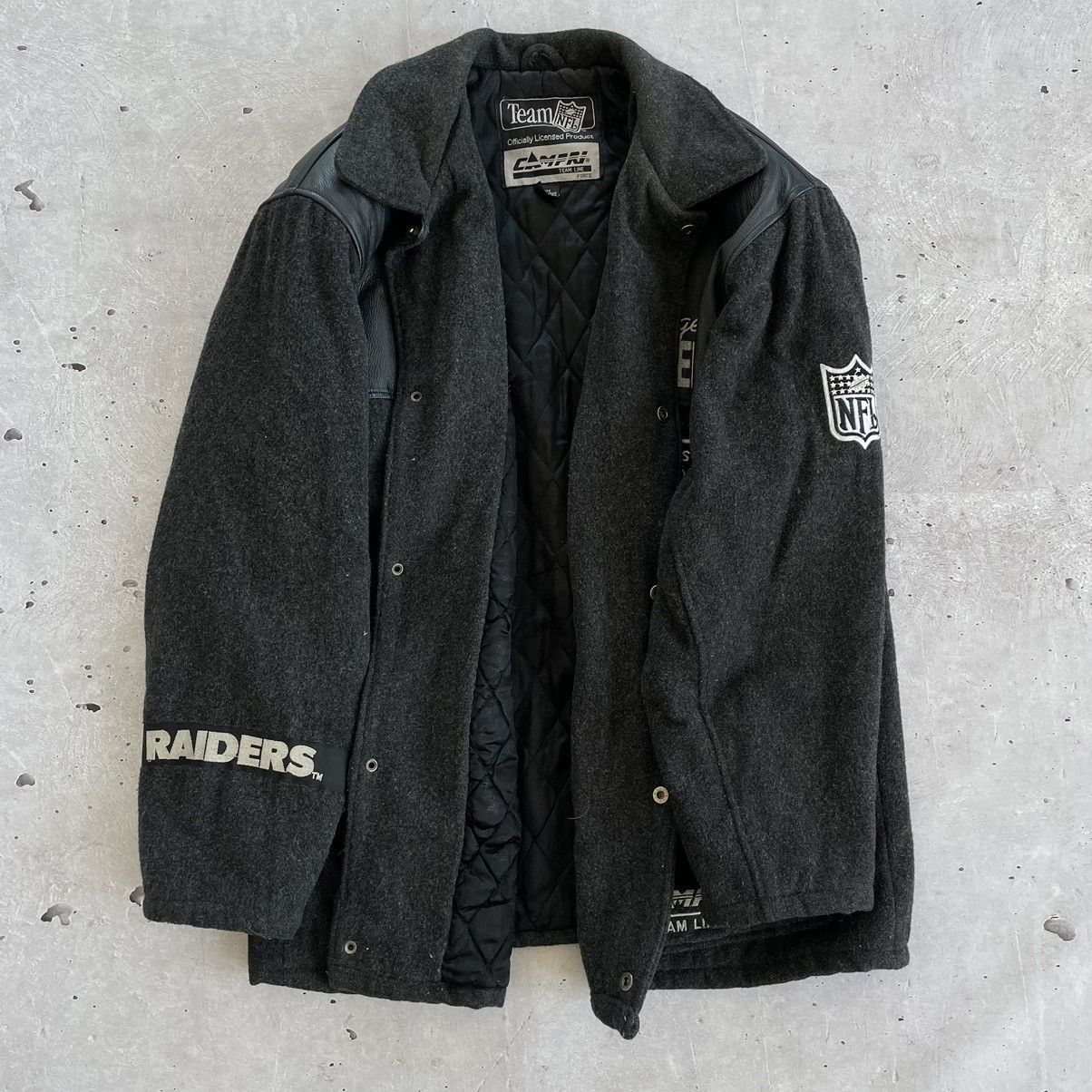 NFL × NHL × Vintage 🔥Very Rare 90’s RAIDERS Leather and wool Jacket rap style Size US L / EU 52-54 / 3 - 5 Thumbnail