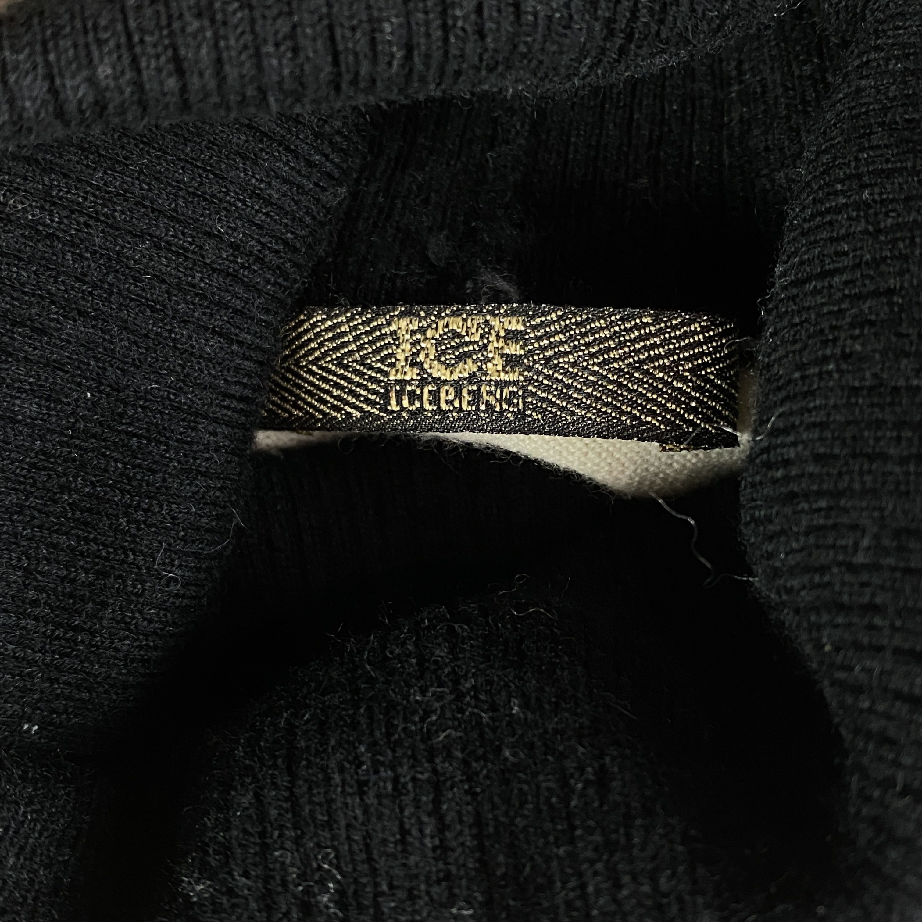 Iceberg Women’s Jumper T-Shirt Iceberg Vintage Size S Size S / US 4 / IT 40 - 4 Thumbnail