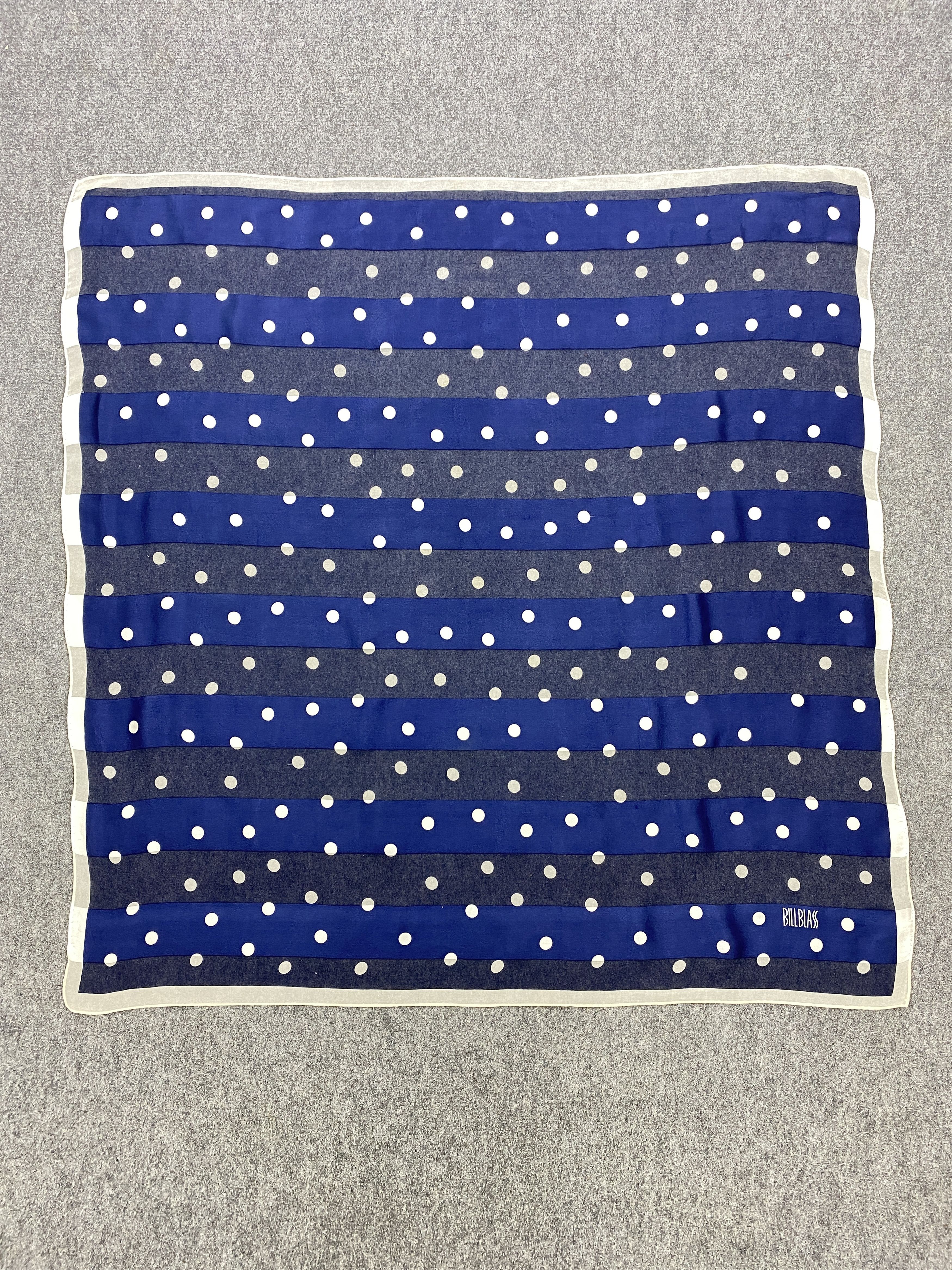 Vintage Vintage 80s Polkadot Silk Scarf SN0133 Size ONE SIZE - 3 Thumbnail