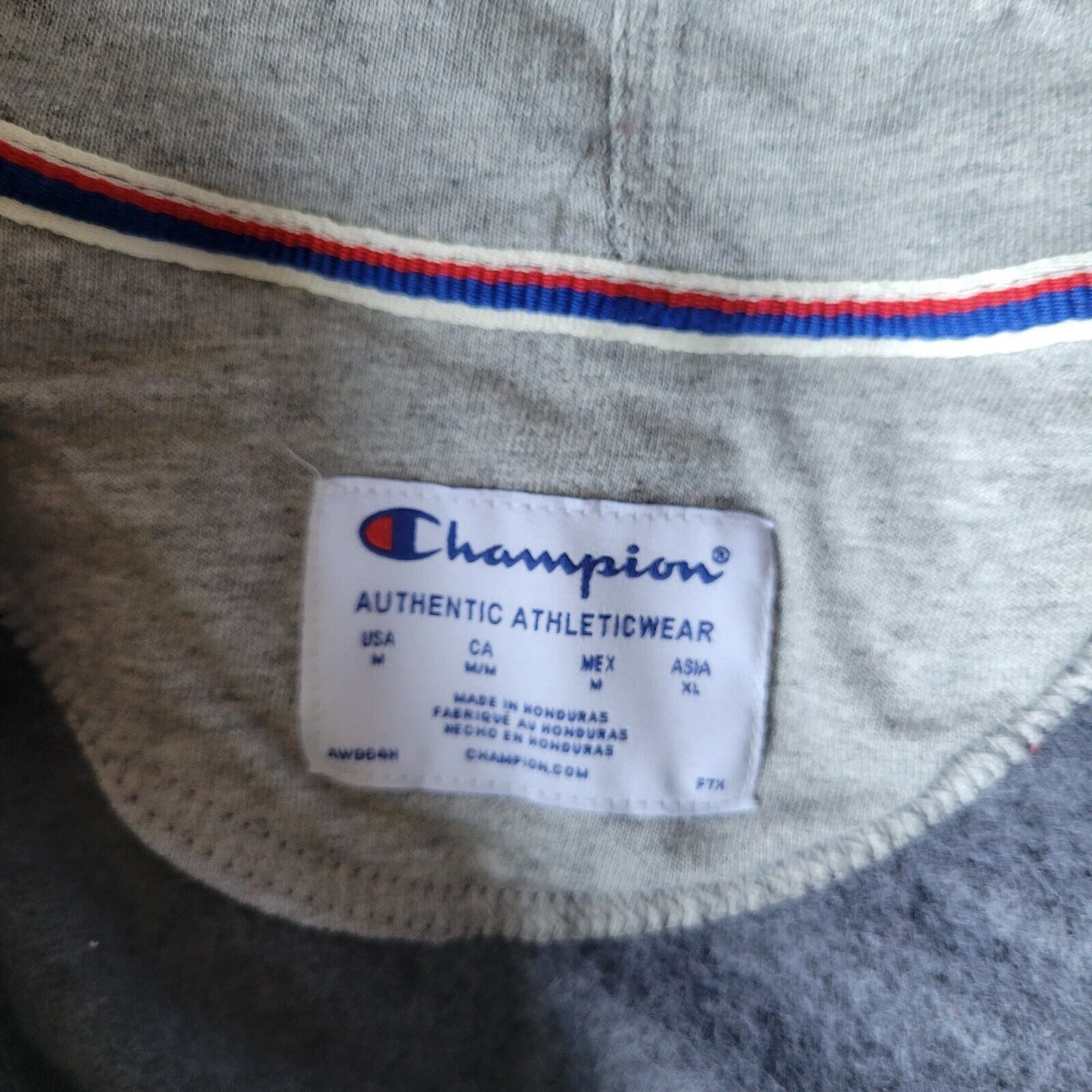 Champion Men's Authentic Activewear Champion Hoodie. Size Medium. Size US M / EU 48-50 / 2 - 7 Thumbnail