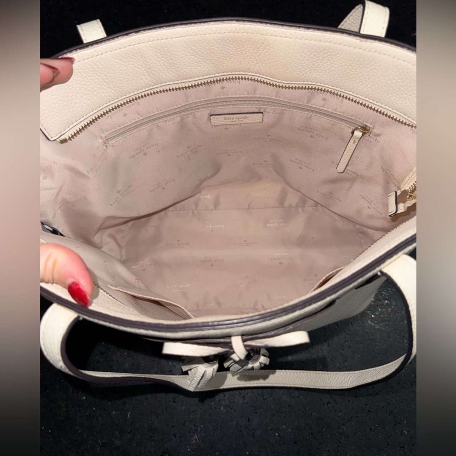 Kate Spade Kate Spade Hayes Ivory Pebbled Leather Double Handles Tote Size ONE SIZE - 8 Thumbnail
