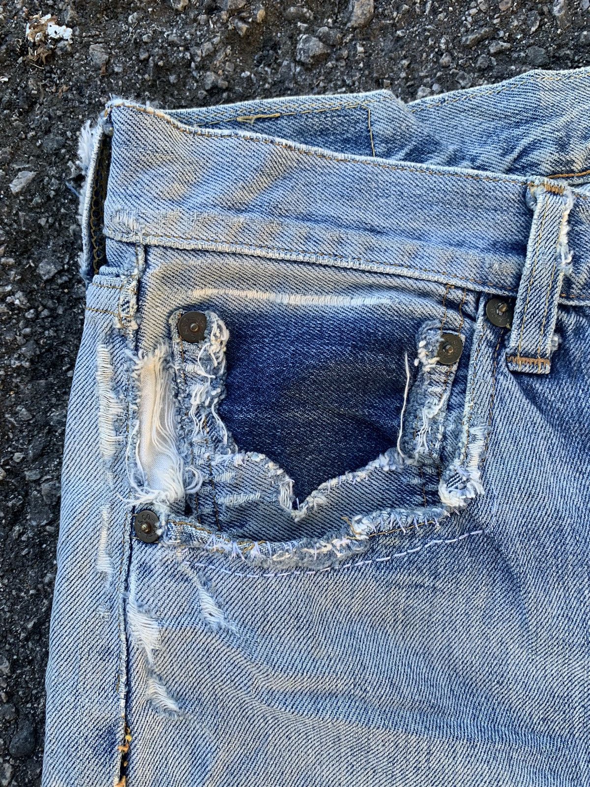 Levi's Levis Big E 501XX Made In Usa Selvedge Distressed denim Size US 30 / EU 46 - 14 Thumbnail