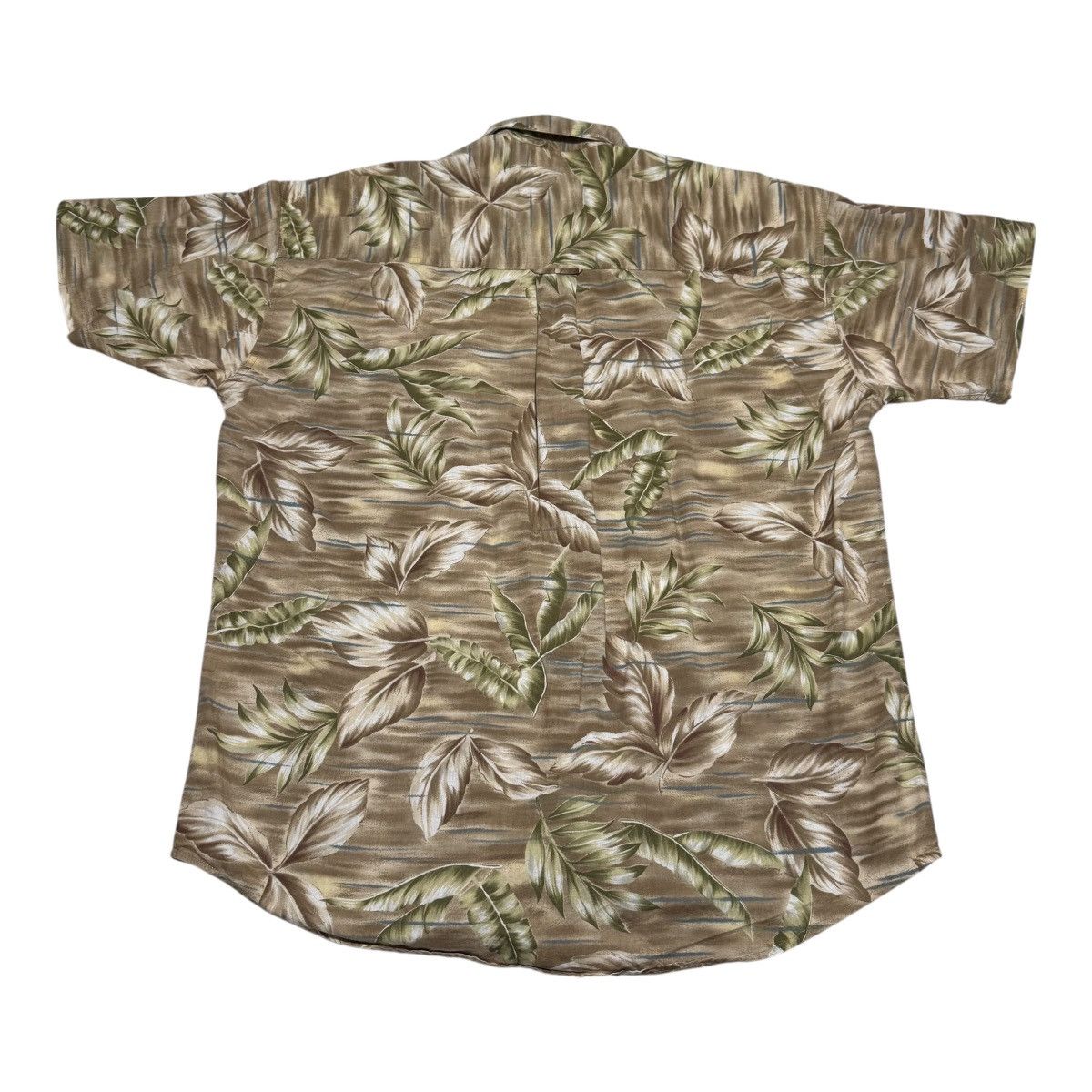 Chaps Ralph Lauren Chaps Ralph Lauren Floral Art Casual Shirt Men’s L (Fits XL) Size US XL / EU 56 / 4 - 3 Thumbnail