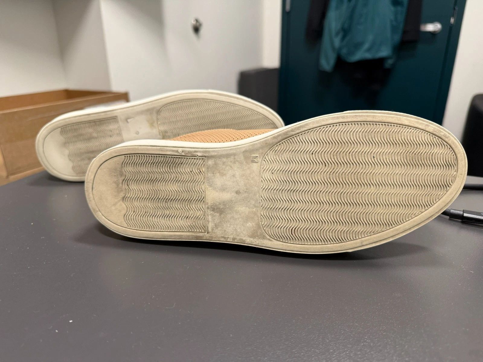 Common Projects Common Projects Achilles Low Perforated Leather Sneakers Size US 7 / EU 40 - 8 Thumbnail