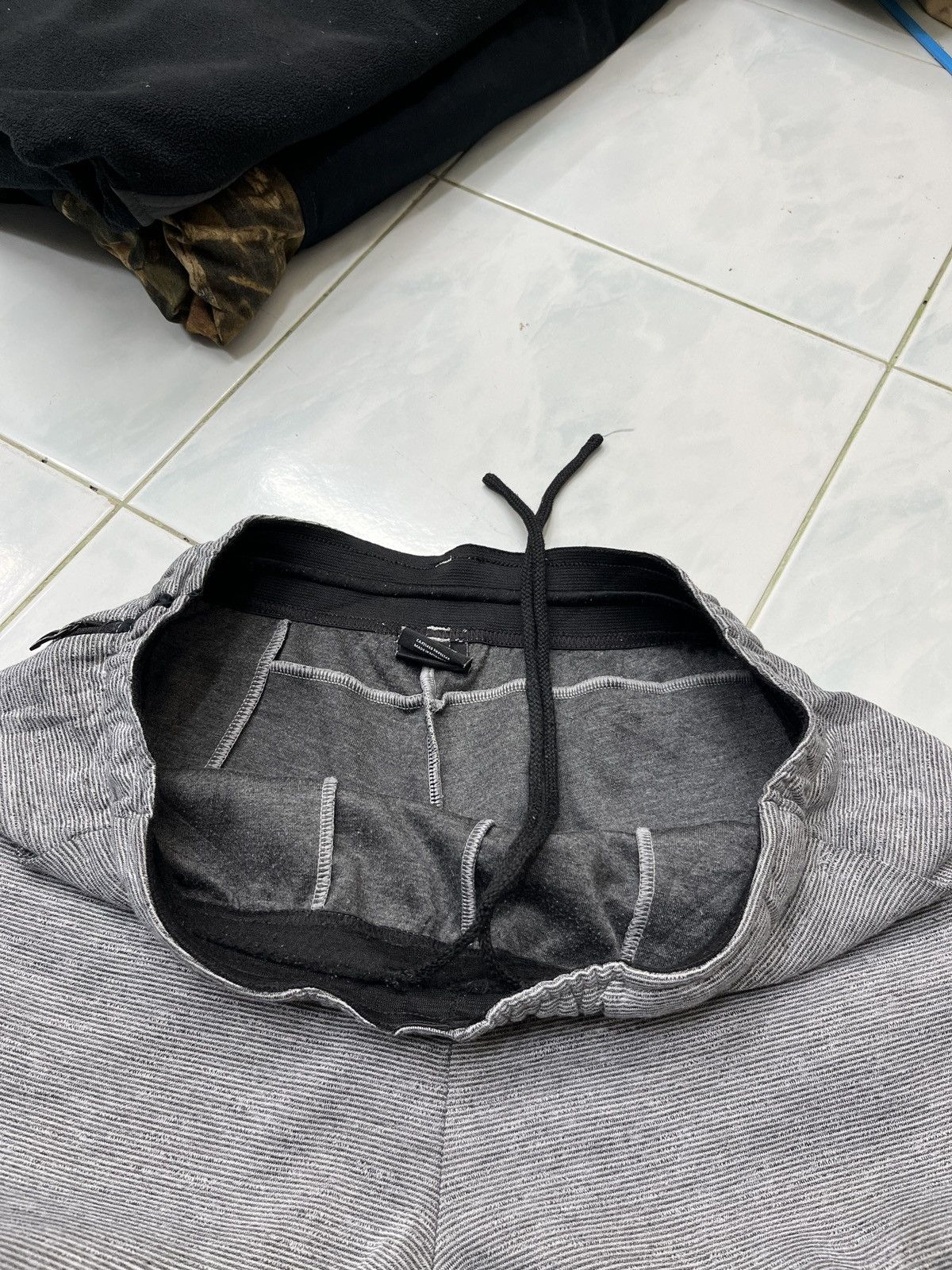 Oakley 🔥🔥🔥STEALS OAKLEY JOGGER PANTS Size US 33 - 12 Thumbnail