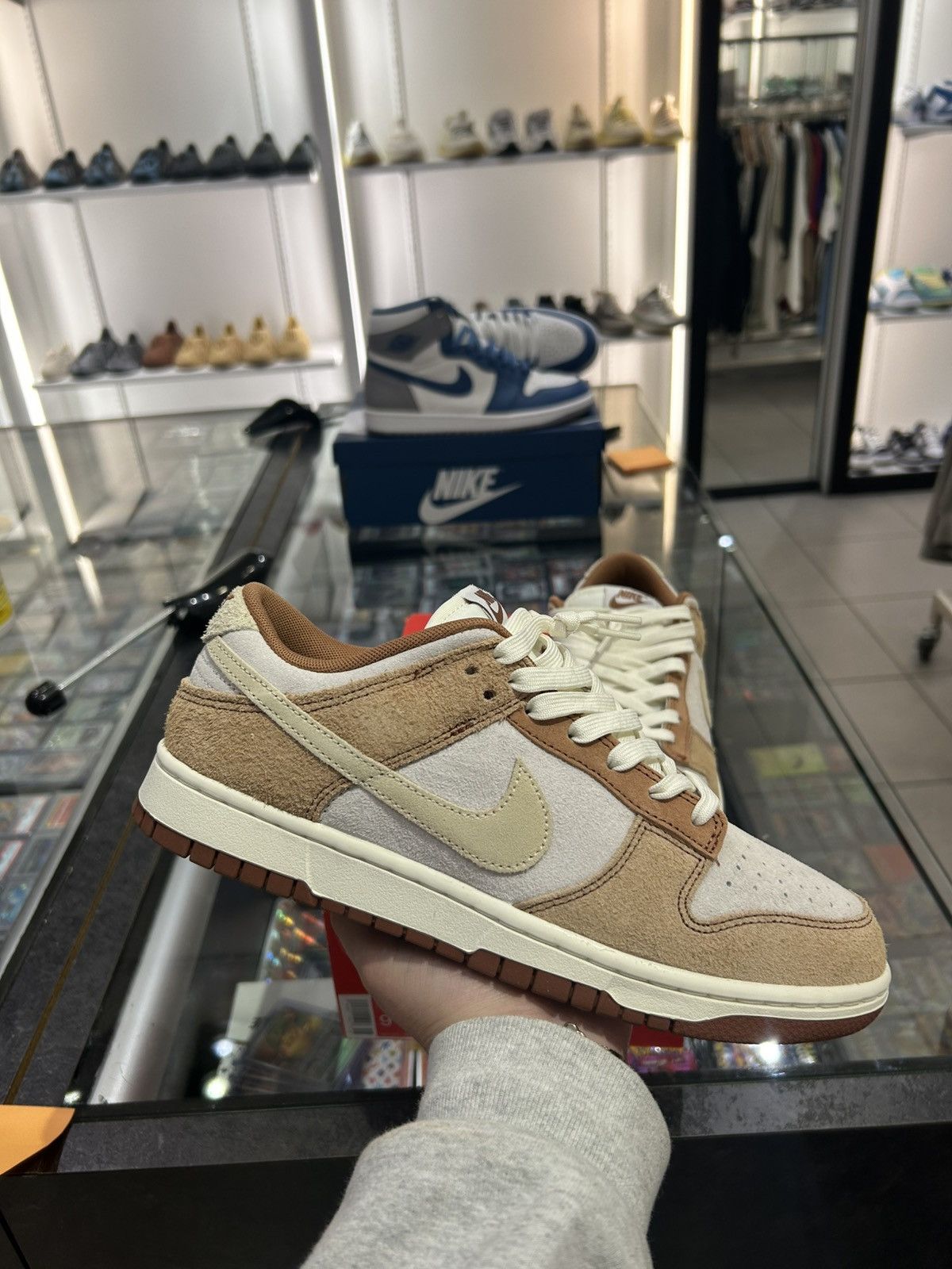 Nike Nike Dunk Low Medium Curry Size US 9 / EU 42 - 7 Thumbnail