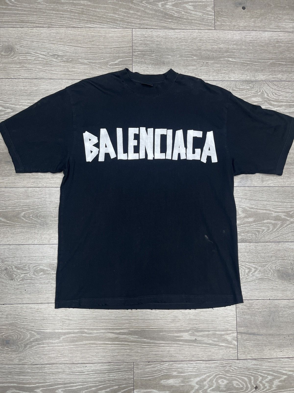 Balenciaga Balenciaga Black Cotton Oversized Tape Logo Tee Size US M / EU 48-50 / 2 - 1 Thumbnail