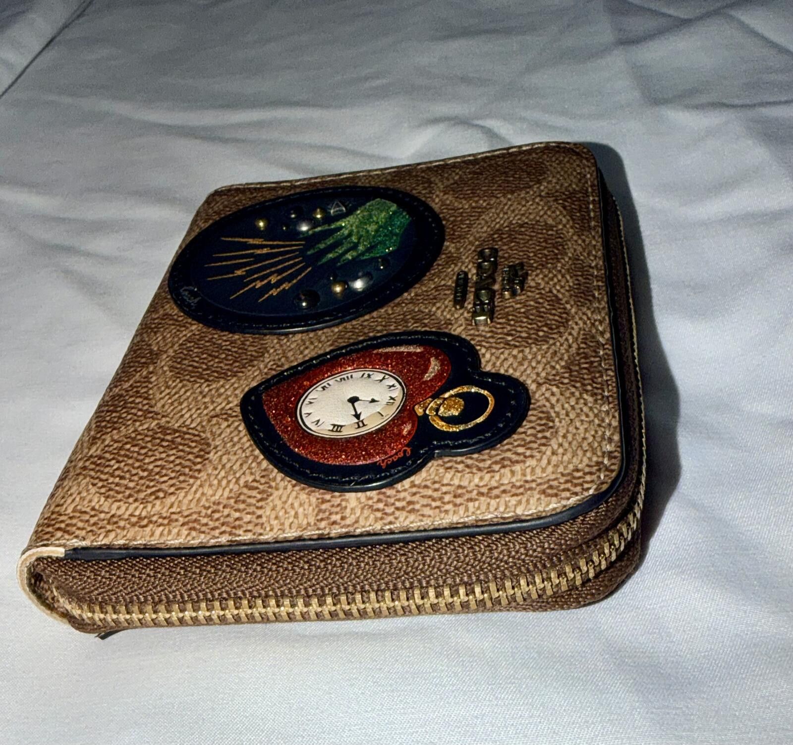 Coach Coach Wizard Of Oz Small Zip Around Wallet I With Patches Size ONE SIZE - 4 Thumbnail