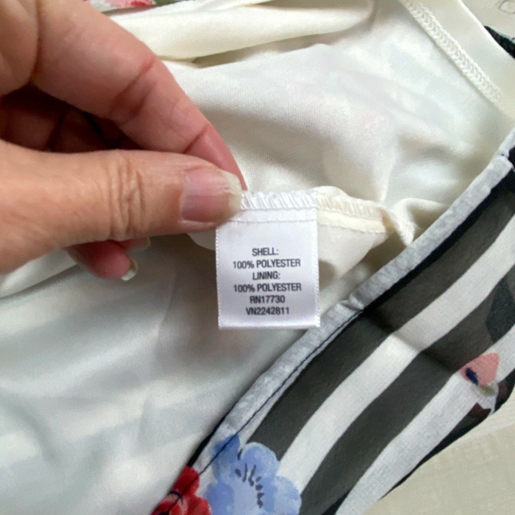 Vintage Xhilaration Womens Tank Top Small Black White Striped Floral Ruffle Straps New Tank Womens Small Black White Floral Ruffle Straps New Xhilaration Size S / US 4 / IT 40 - 5 Thumbnail
