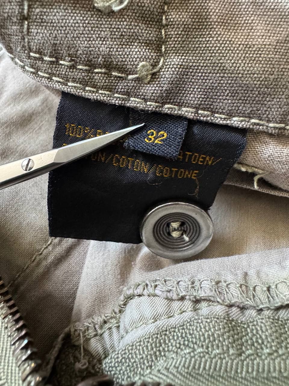 Alpha Industries Alpha Industries Cargo Shorts Faded Dirty Military Style Size US 32 / EU 48 - 12 Thumbnail