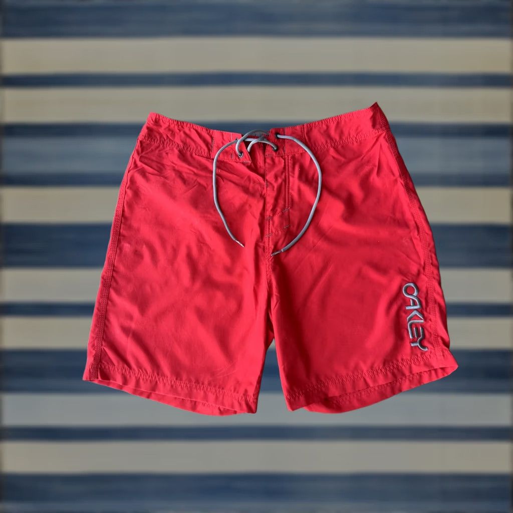 Oakley VINTAGE Oakley Board Shorts Men 33 Red Drawstring Surf Camouflage Beach 90s Grunge Surfer Mens Size US 33 - 1 Thumbnail