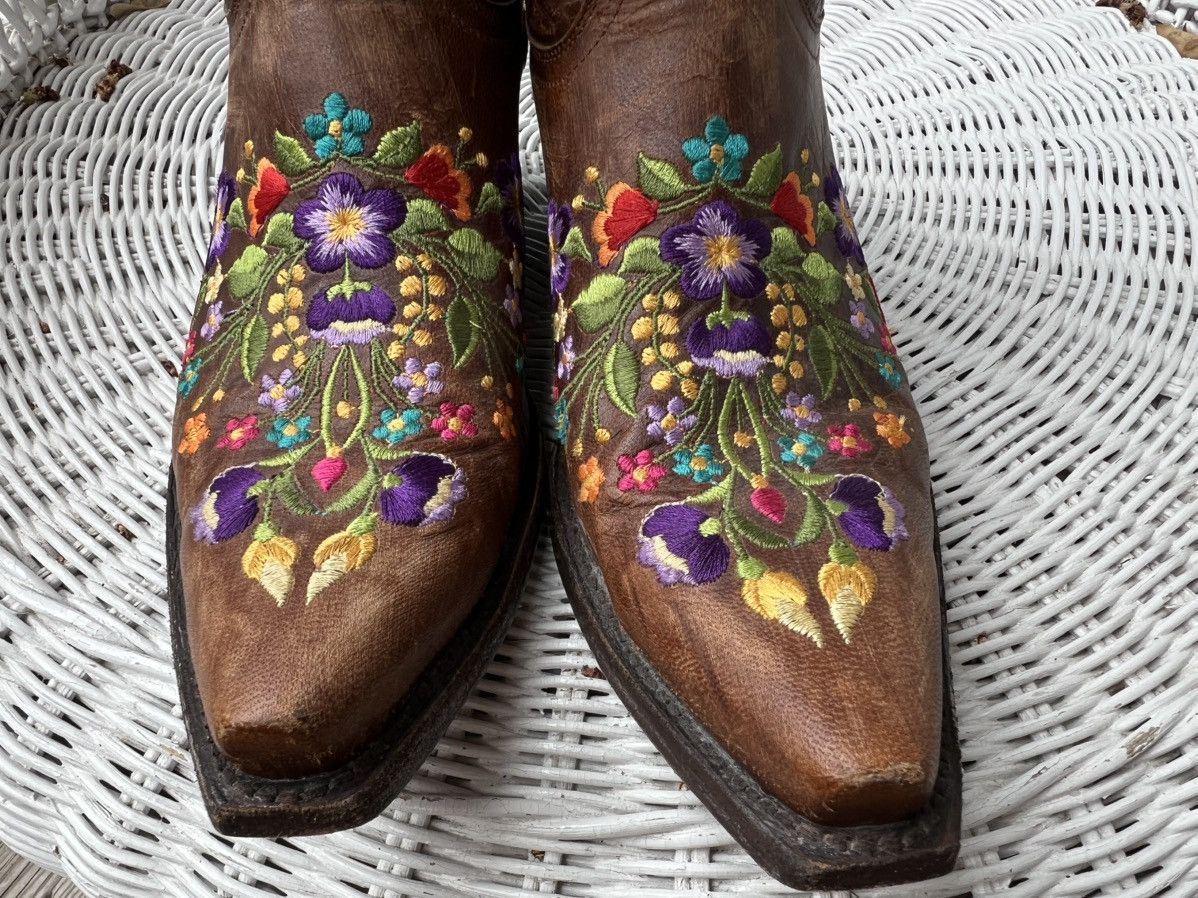 Old Gringo Old Gringo Sora 13" Flower Embroidery Cowboy Boots Size US 7 / IT 37 - 7 Thumbnail