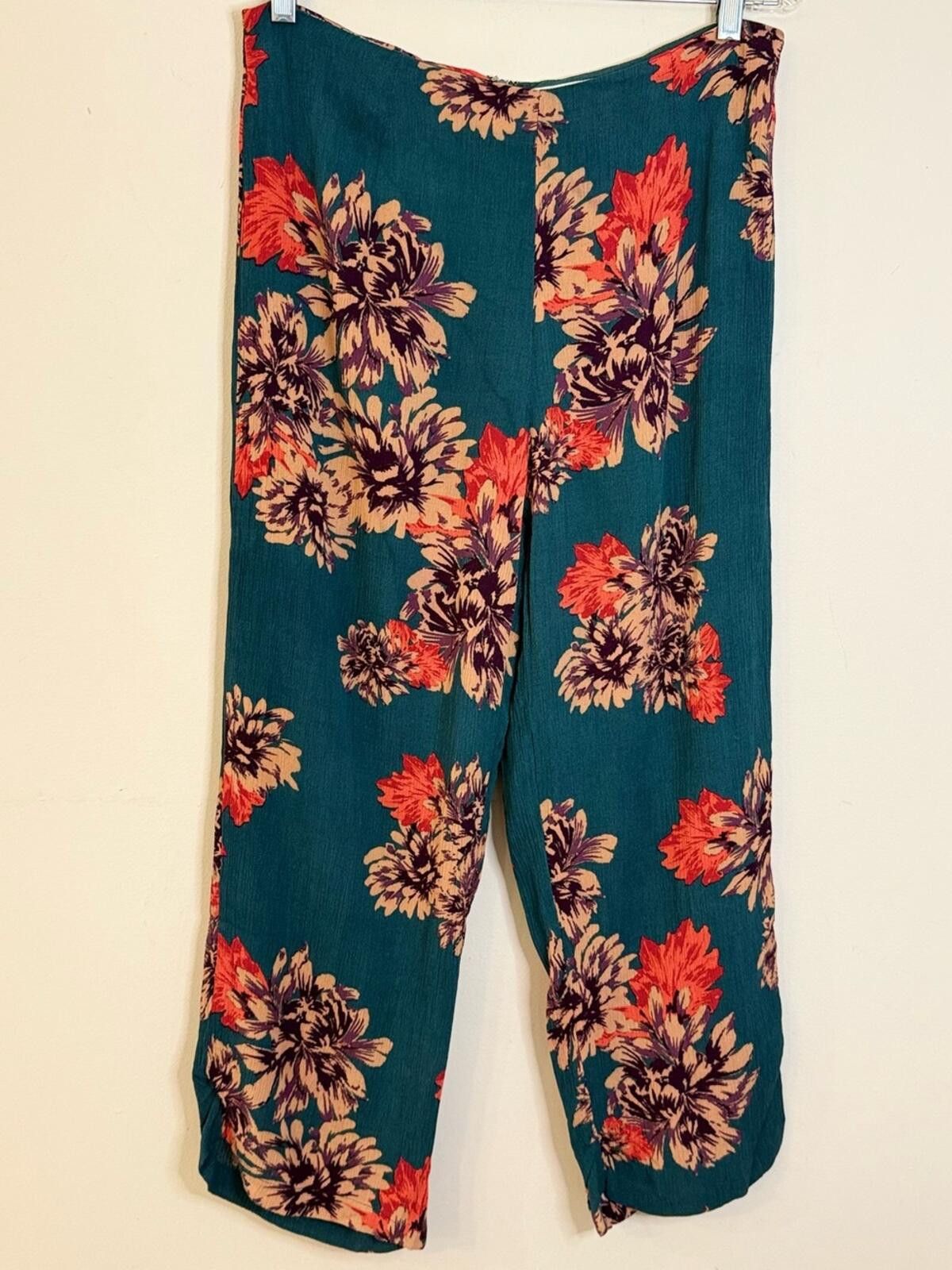 Other Honey Belle tropical crop pants green tan brown orange SZ LG Size 36" / US 14 / IT 50 - 2 Thumbnail