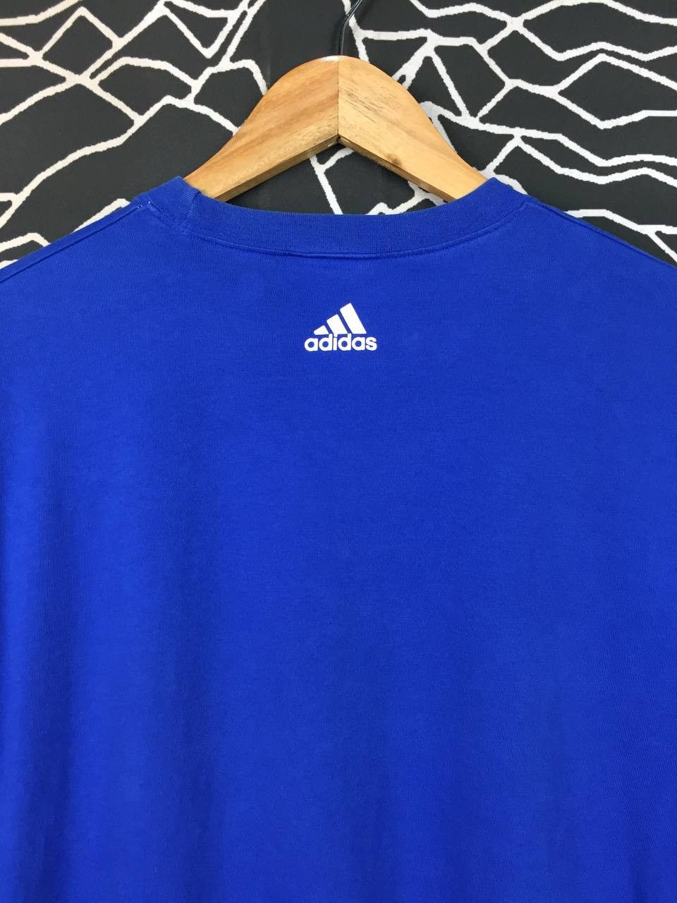Adidas Adidas Graffiti Art Logo Urban Aesthetic Tee Size L Size US L / EU 52-54 / 3 - 11 Thumbnail