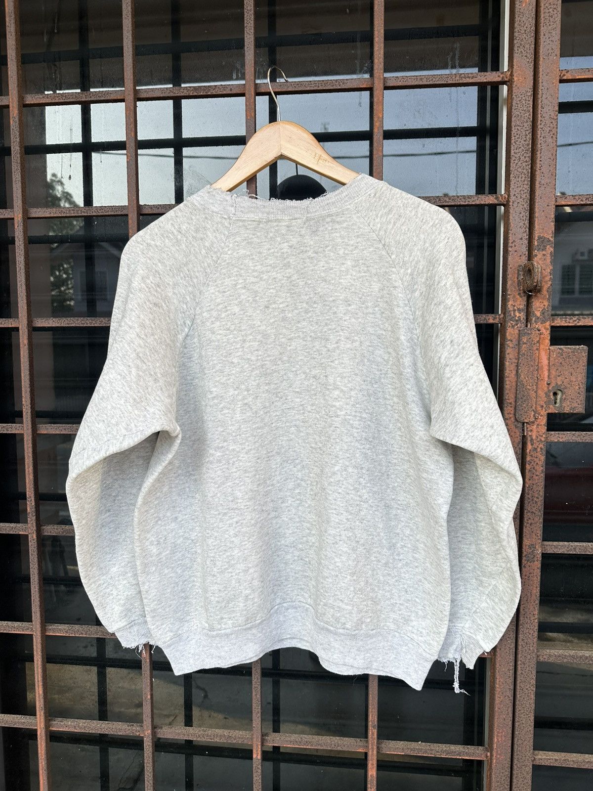 Vintage Sun Faded Thrashed Distressed ERD Grunge Boxy Crewneck Size US S / EU 44-46 / 1 - 7 Thumbnail