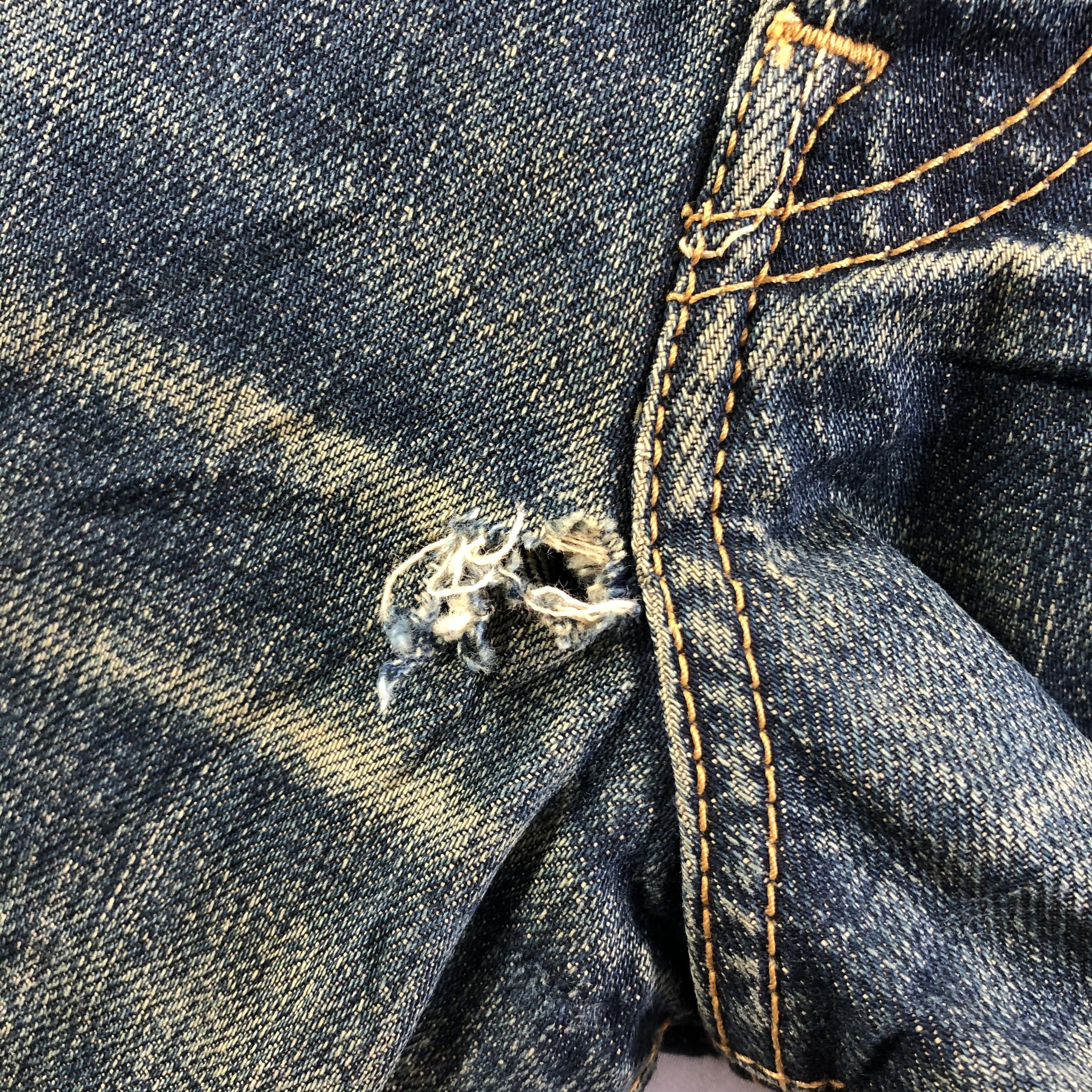 Levi's Vintage Levis 501 Jeans-J4076 Size US 29 - 8 Thumbnail