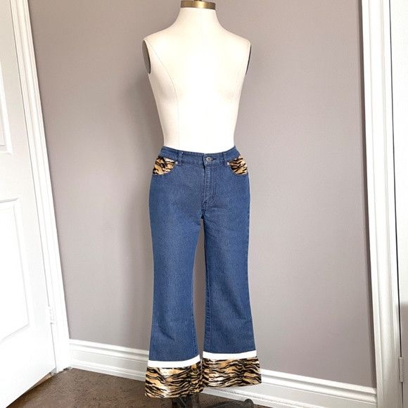 Guess Y2K Guess Bootcut Cropped Jeans w/ Faux Fur Trim - 28" Size 28" / US 6 / IT 42 - 10 Thumbnail