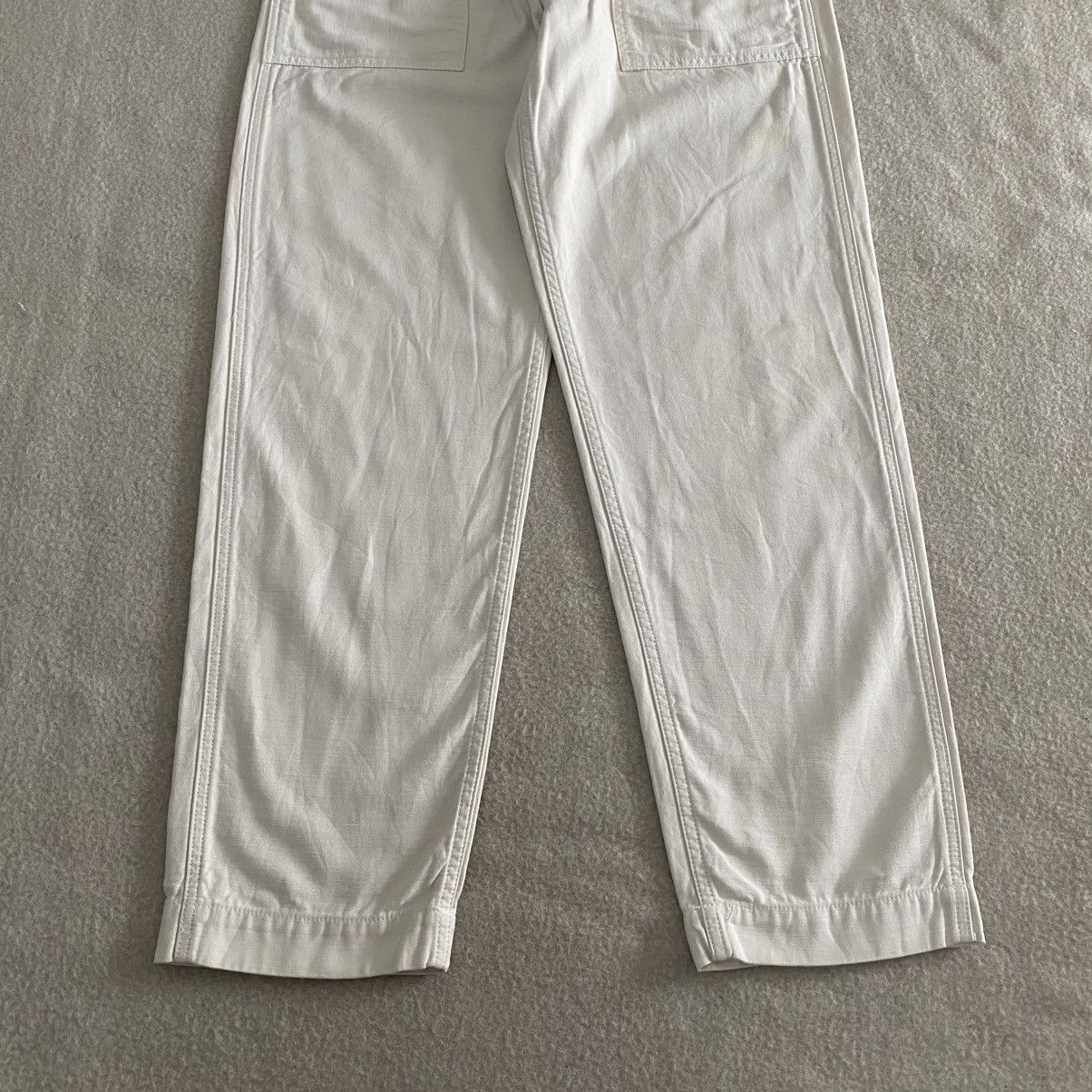 If Six Was Nine × Le Grande Bleu (L.G.B.) × OMNIGOD Omnigod Fatigue Baker Pants White W31 Size US 31 - 3 Thumbnail