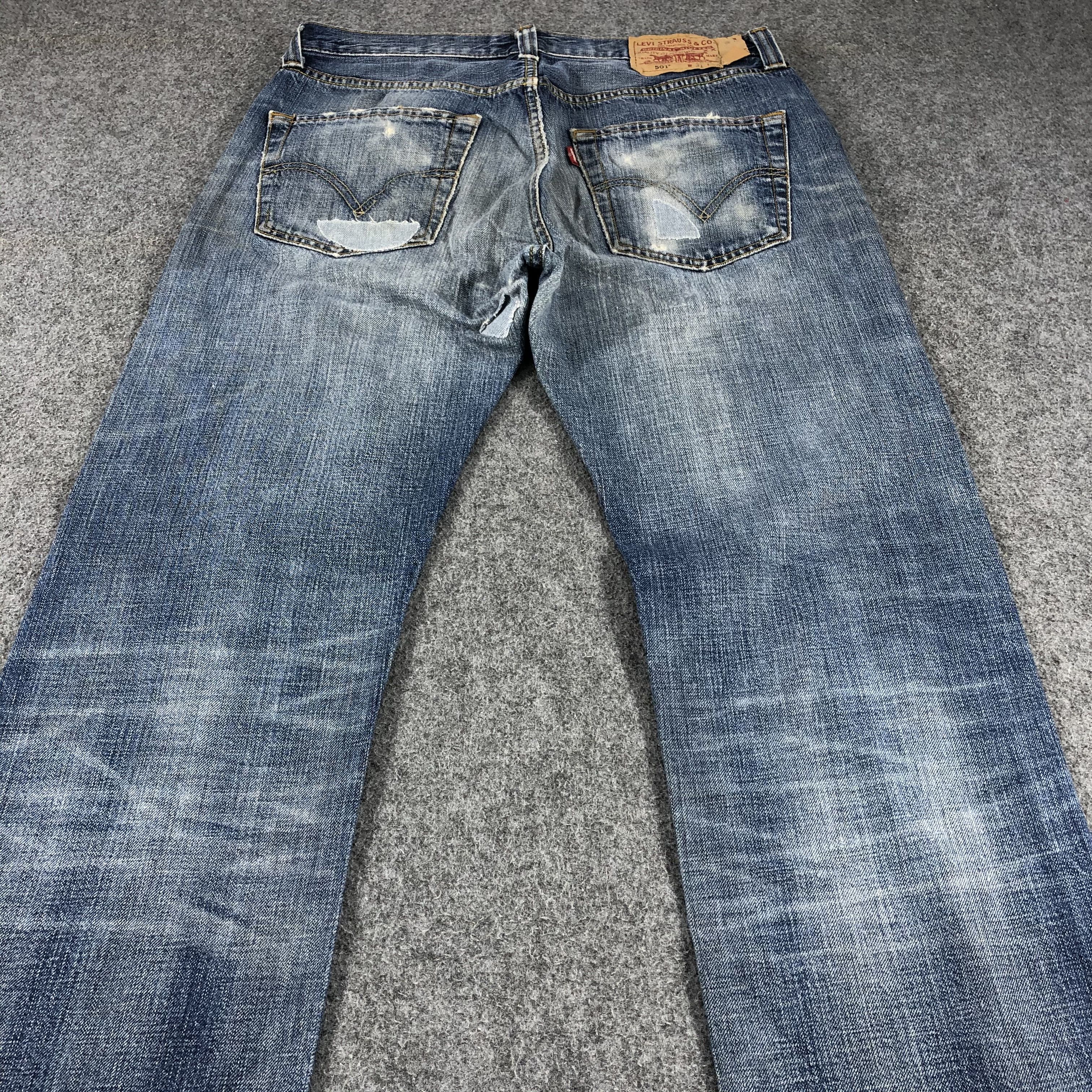 Levi's × Vintage Vintage 90s Light Wash Levis 501 Jeans-JM895 Size US 31 - 4 Thumbnail