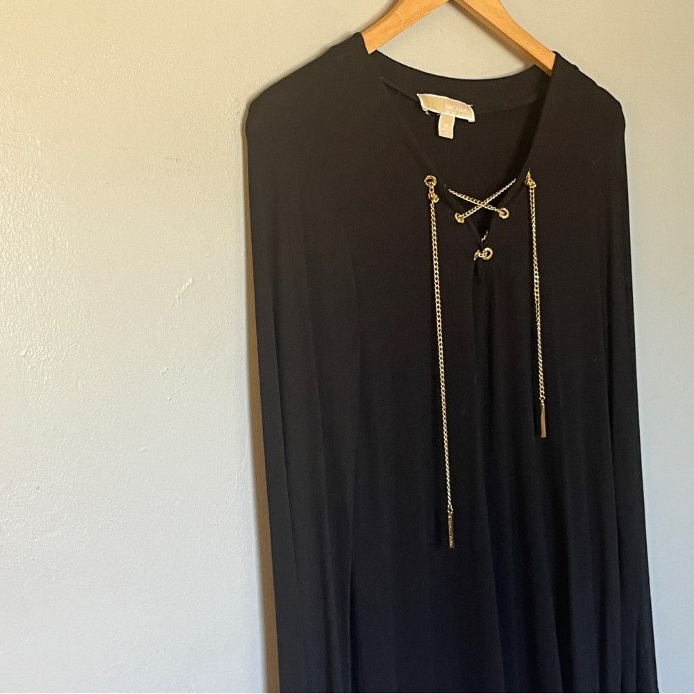 Designer Michael Kors Black Top Dress with Gold Chain Size Medium Size M / US 6-8 / IT 42-44 - 2 Thumbnail
