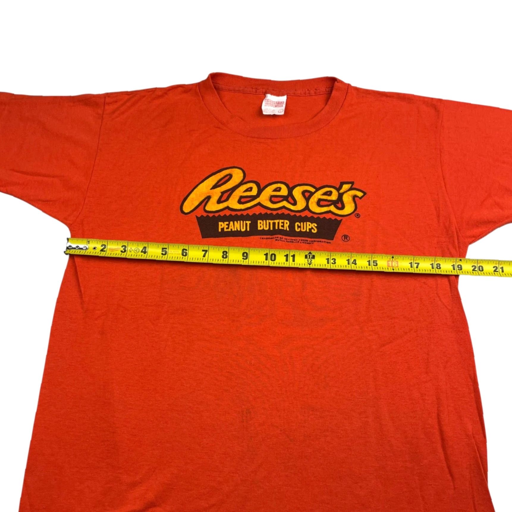 Peanuts VINTAGE Reese's Peanut Butter Cups T-Shirt Orange Large Men VTG USA Thunderbird Sportswear Short Sleeve Cotton/Polyester Single Stitch Graphic Front Size US L / EU 52-54 / 3 - 6 Thumbnail
