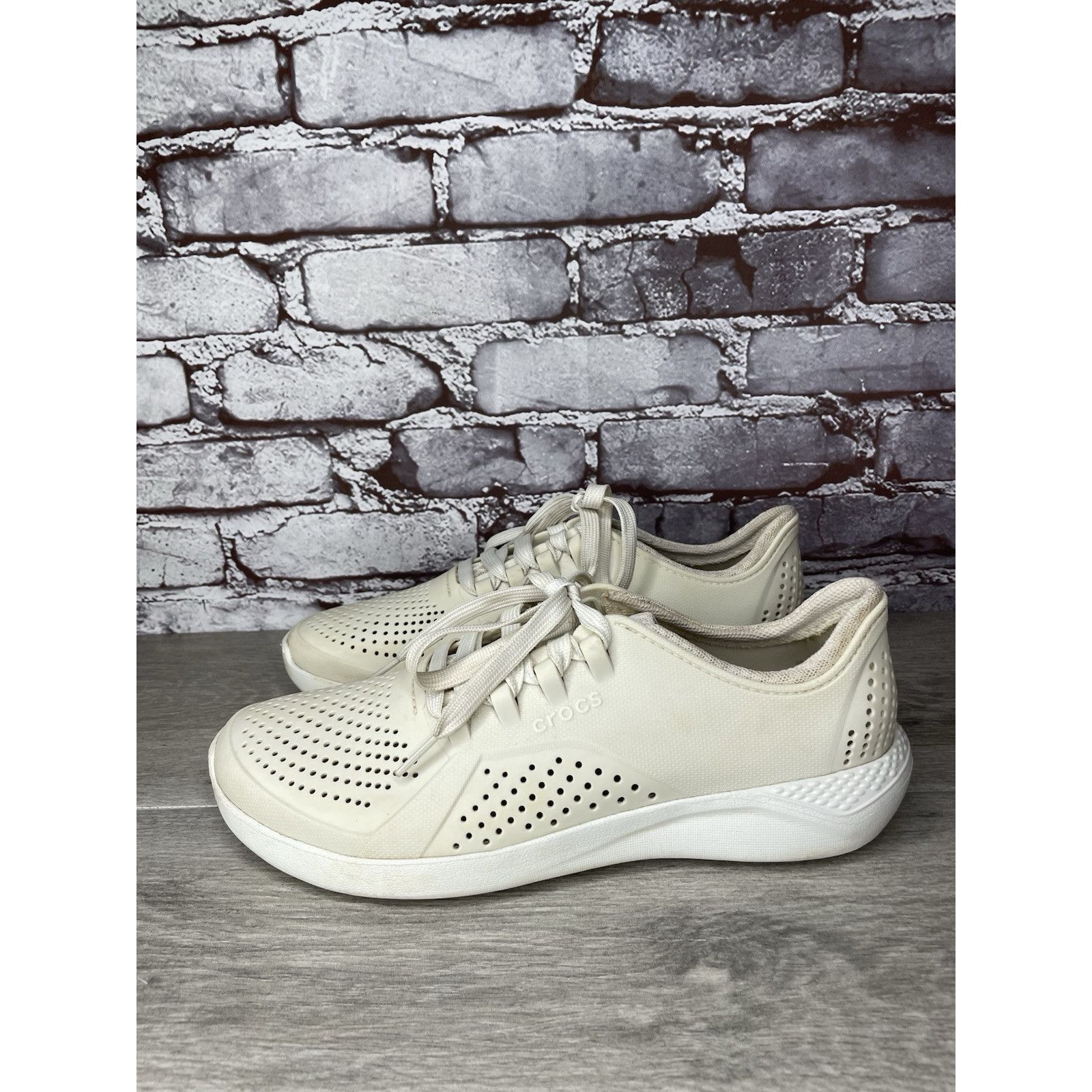 Crocs Crocs LiteRide Pacer Sneakers Shoes Women’s 11 Waterproof Pe Size US 11 / IT 41 - 16 Thumbnail