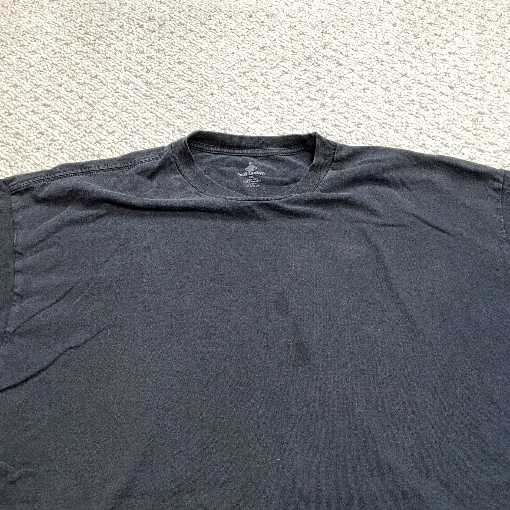Vintage Foot Locker T Shirt Men 2XL Black Short Sleeve Crew Neck Cotton Basic Adult Shirt Size US XXL / EU 58 / 5 - 5 Thumbnail
