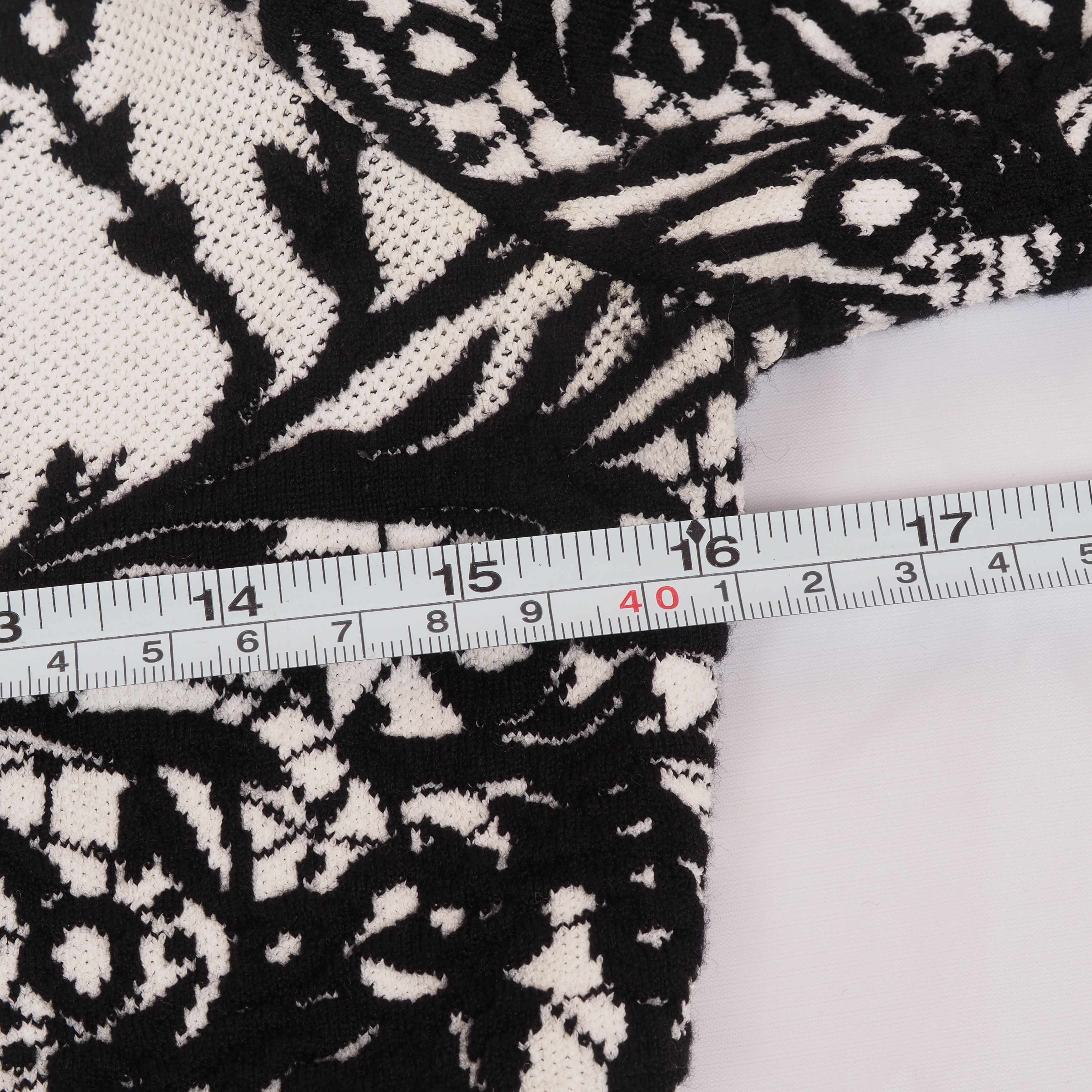 Valentino Valentino Vintage Embroidered Knit Long Sleeve Dress Size M / US 6-8 / IT 42-44 - 10 Thumbnail