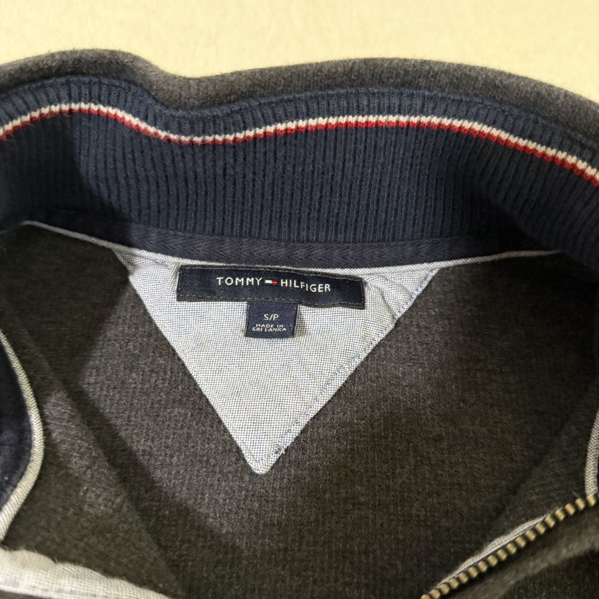 Tommy Hilfiger y2k Tommy Hilfiger quarter-zip sweatshirt Size US S / EU 44-46 / 1 - 3 Thumbnail