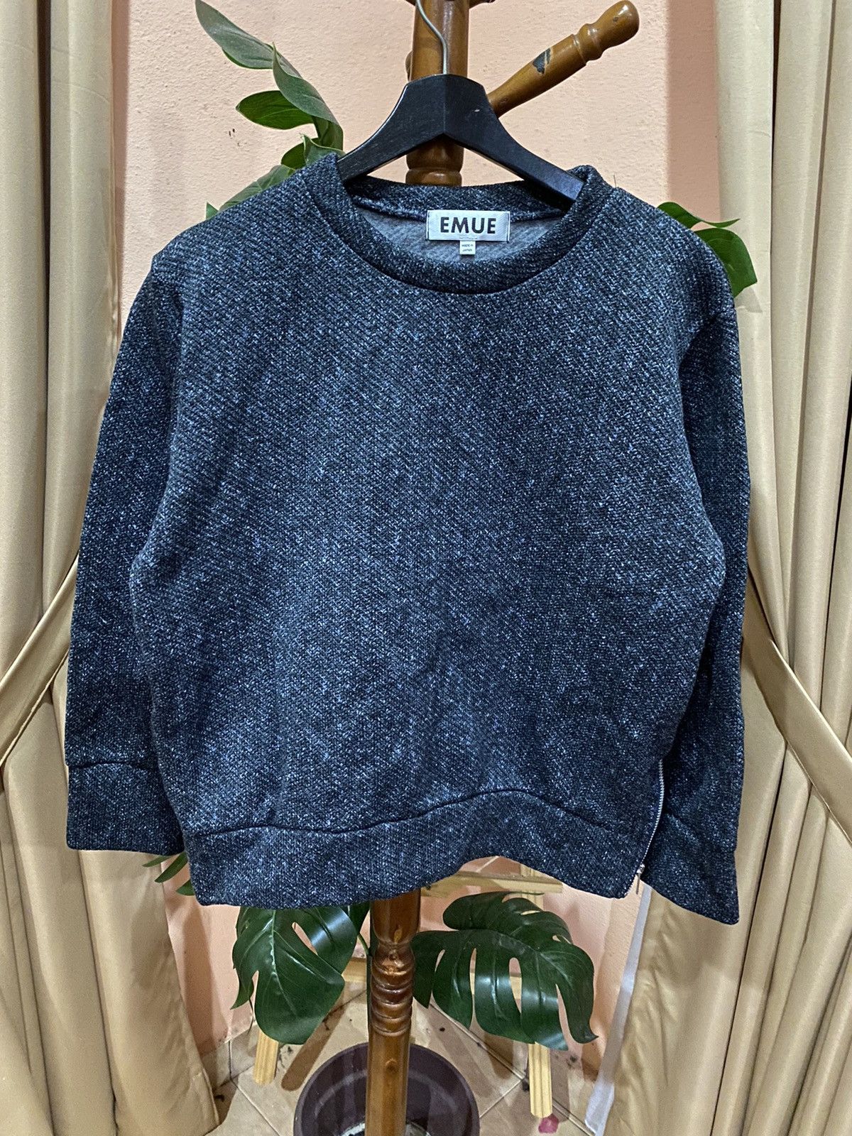 Japanese Brand Vintage EMUE Made in Japan Sweater with Side Zipper Size M / US 6-8 / IT 42-44 - 1 Thumbnail