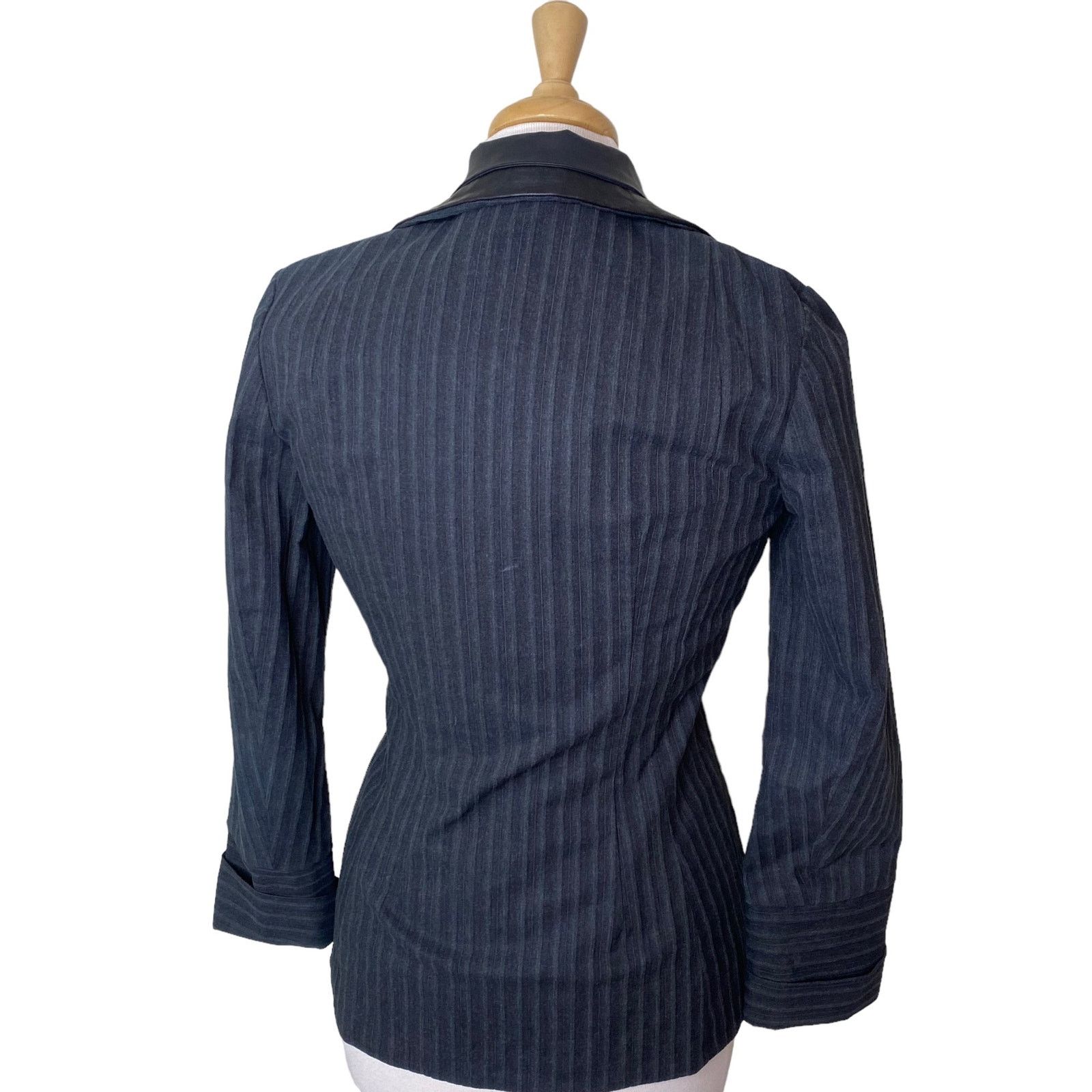 Gary Graham GARY GRAHAM Double Layer Faux Leather Pinstriped Blazer Size S / US 4 / IT 40 - 2 Thumbnail