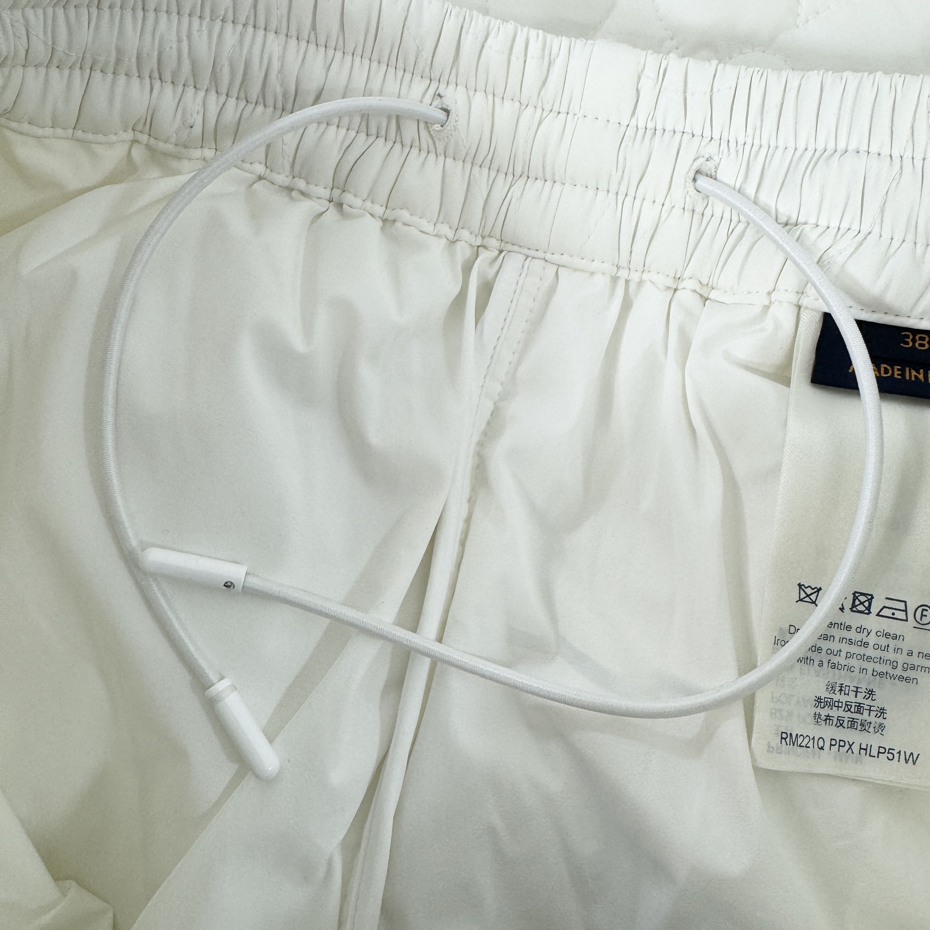 Louis Vuitton Louis Vuitton 1A9FS8 LVSE Sporty Trousers In White RRP £1350 Size US 32 / EU 48 - 9 Thumbnail