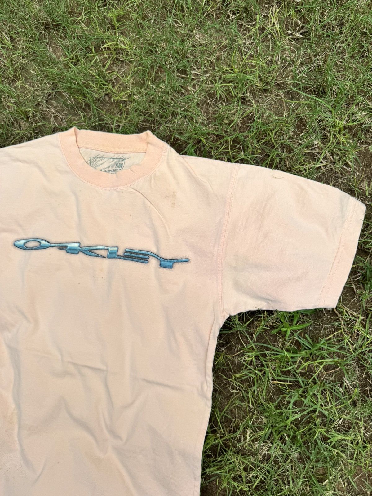 Oakley Vintage Oakley t-shirt with a raised Size US S / EU 44-46 / 1 - 6 Thumbnail